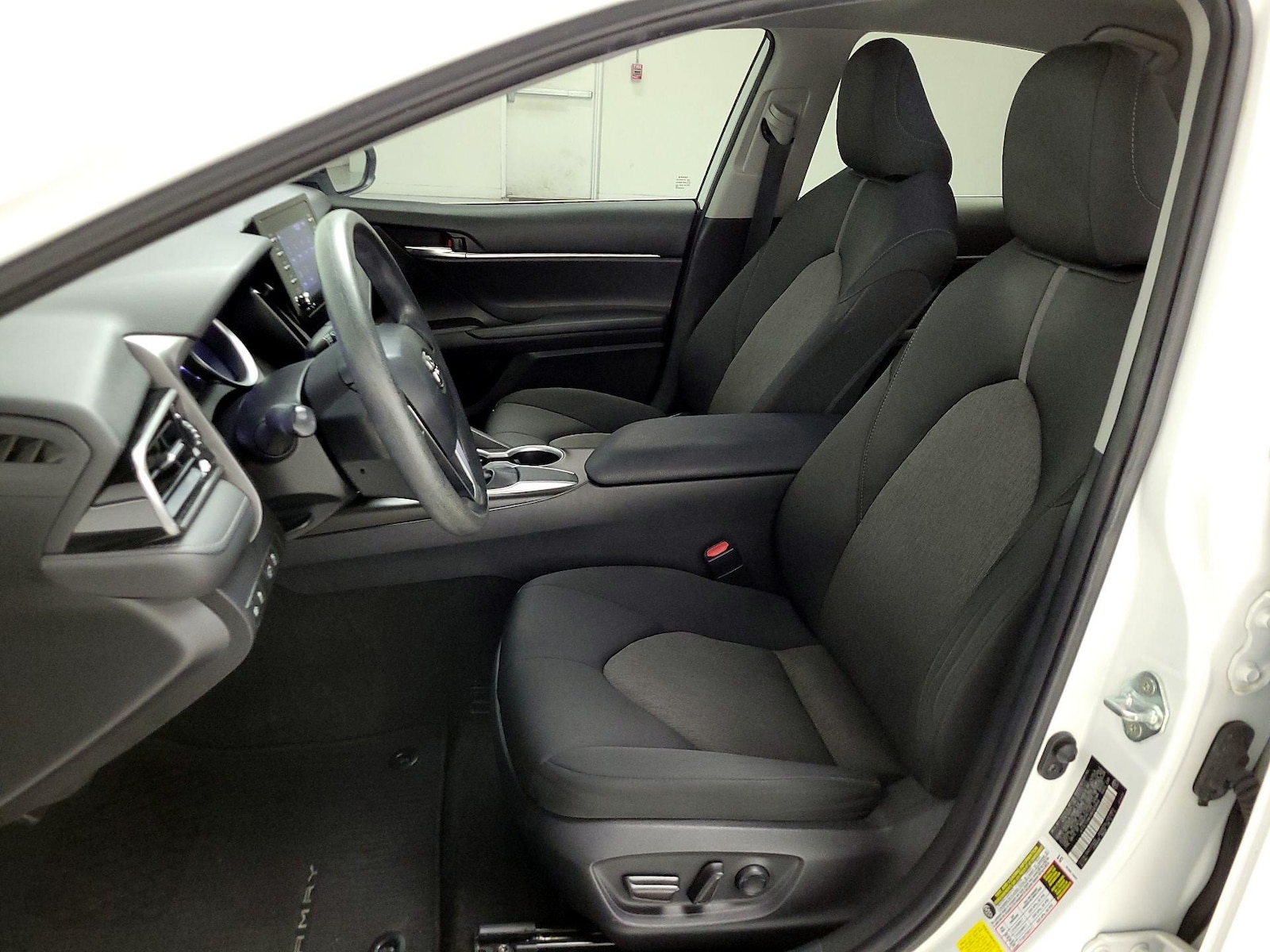 Power Seat(s) & Side Airbags