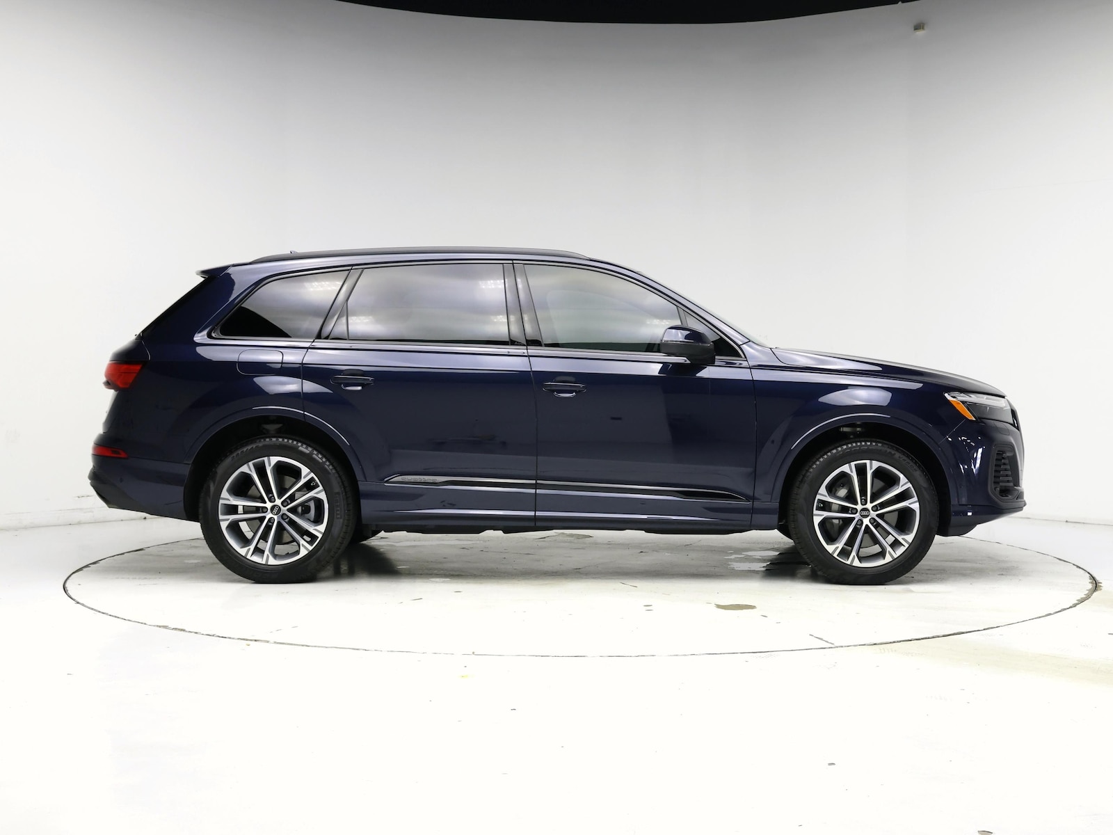 2026 Audi Q7 Premium - Photo 8