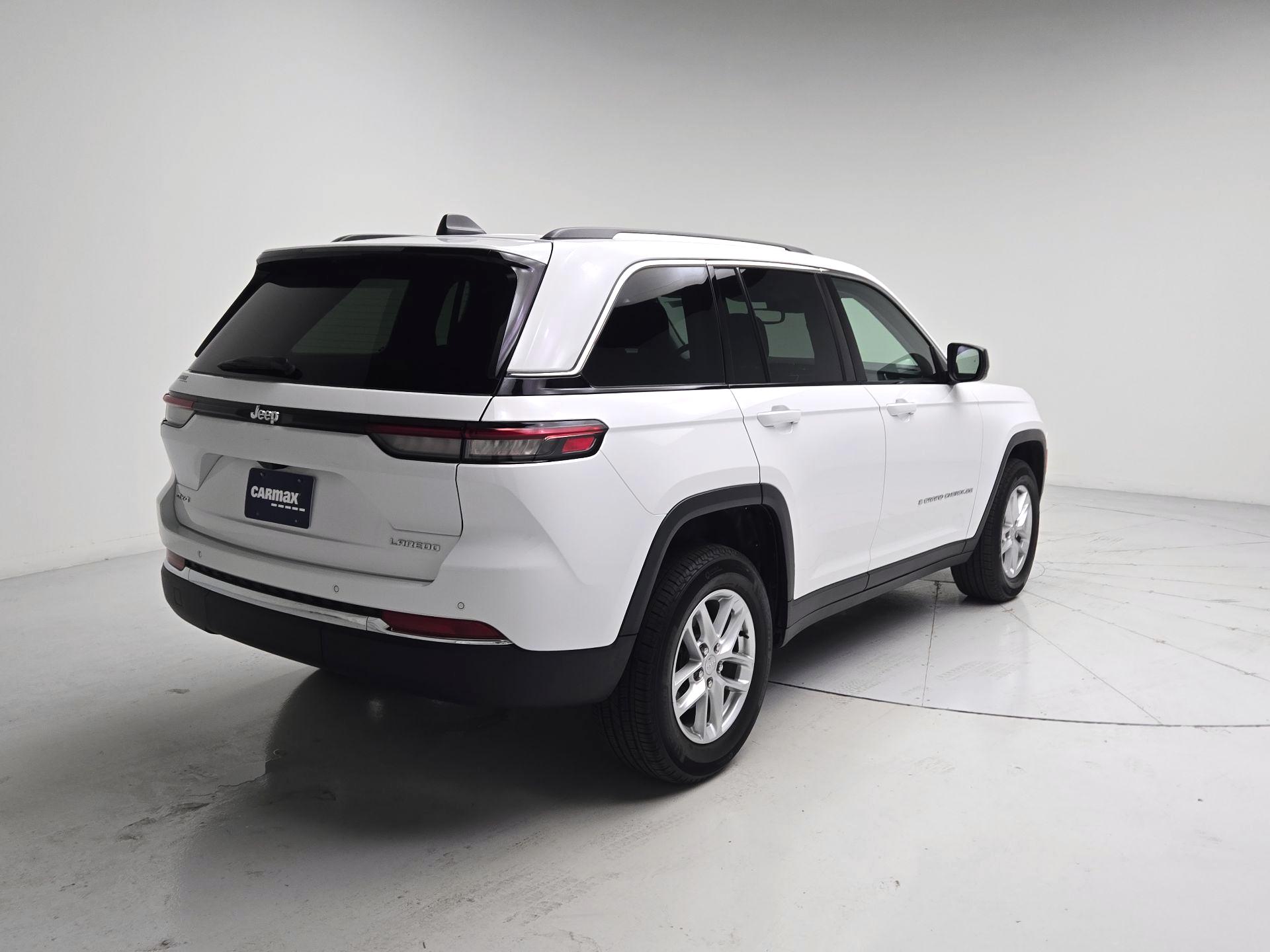 Thumbnail: 2023 Jeep Grand Cherokee - 5
