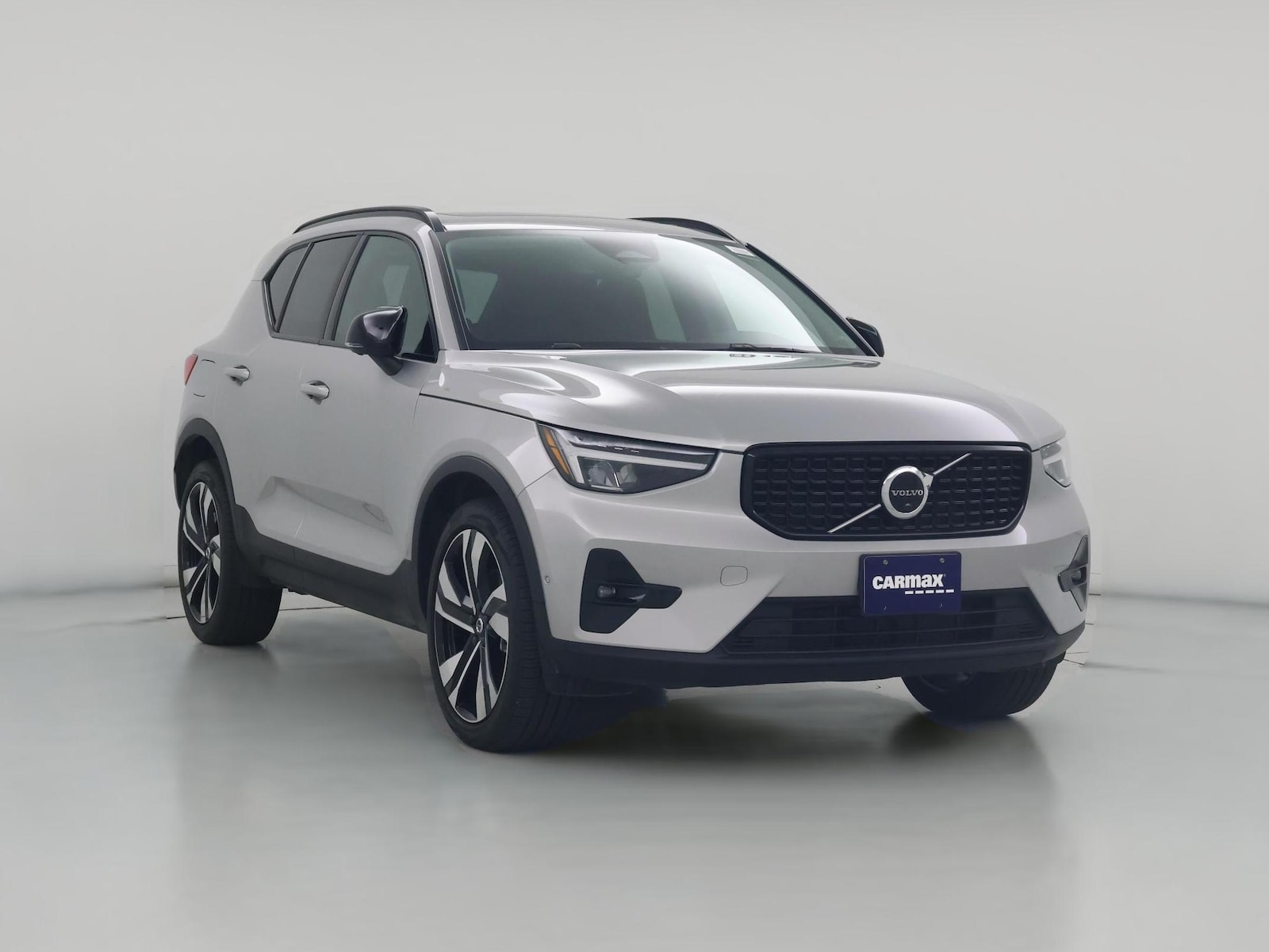 2023 Volvo XC40