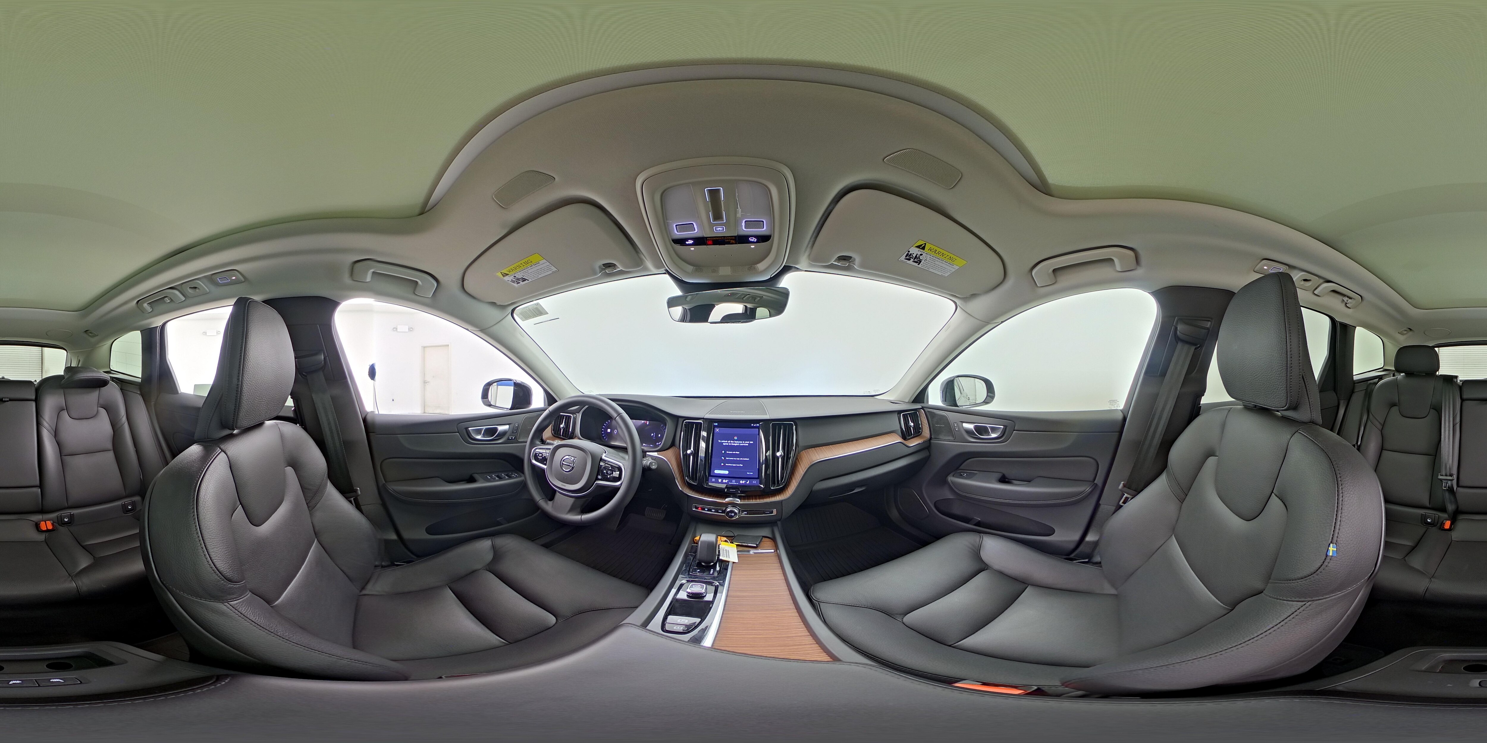 2024 Volvo XC60 Plus - Photo 25