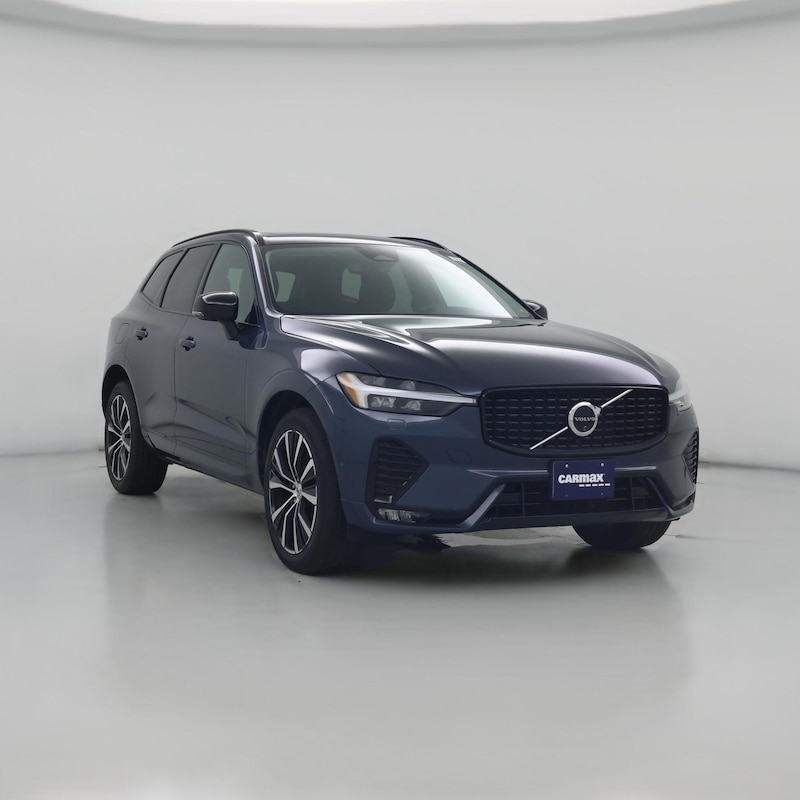 2024 Volvo XC60 B5 Plus Dark Theme