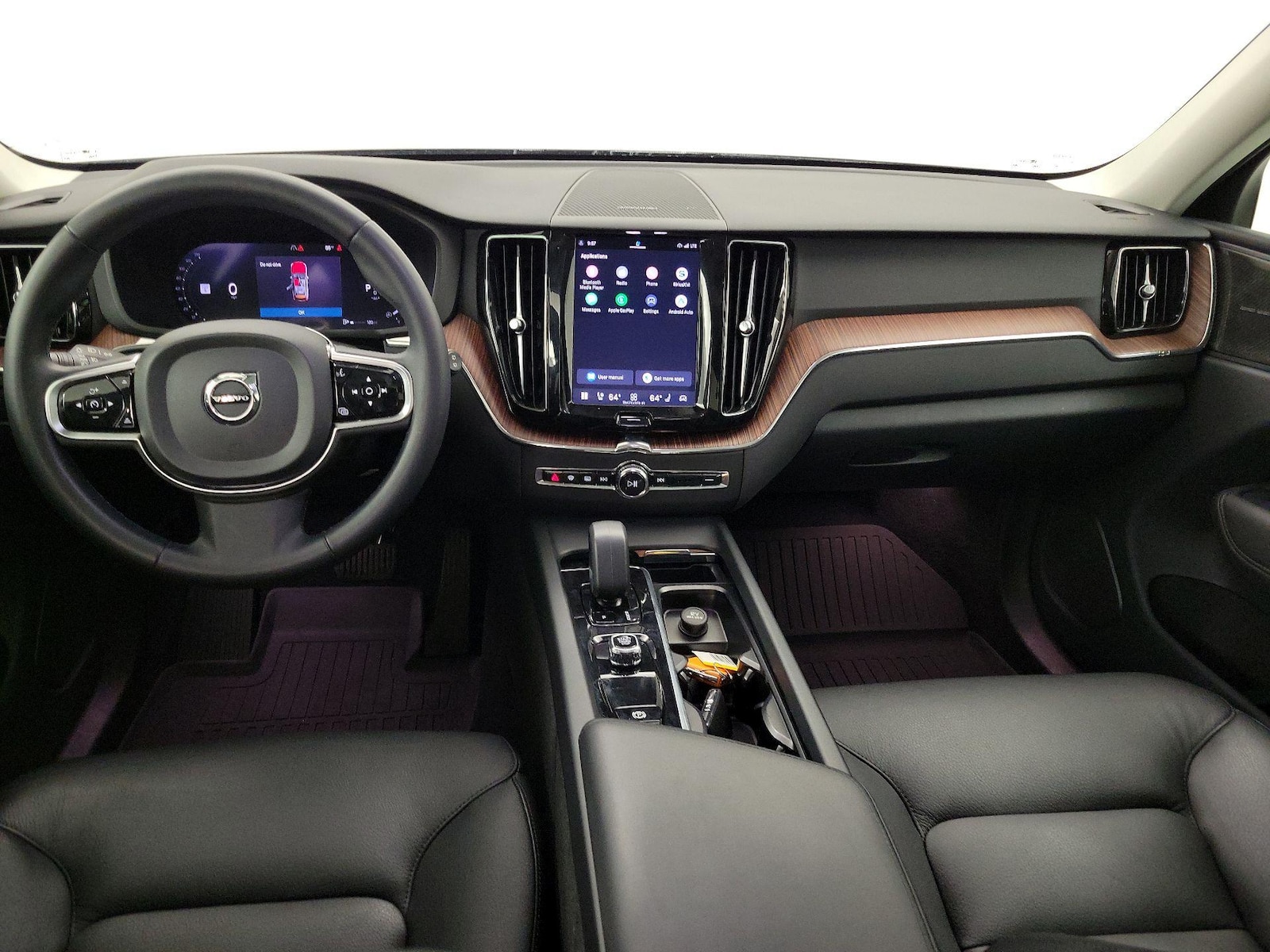 2024 Volvo XC60 Plus - Photo 10