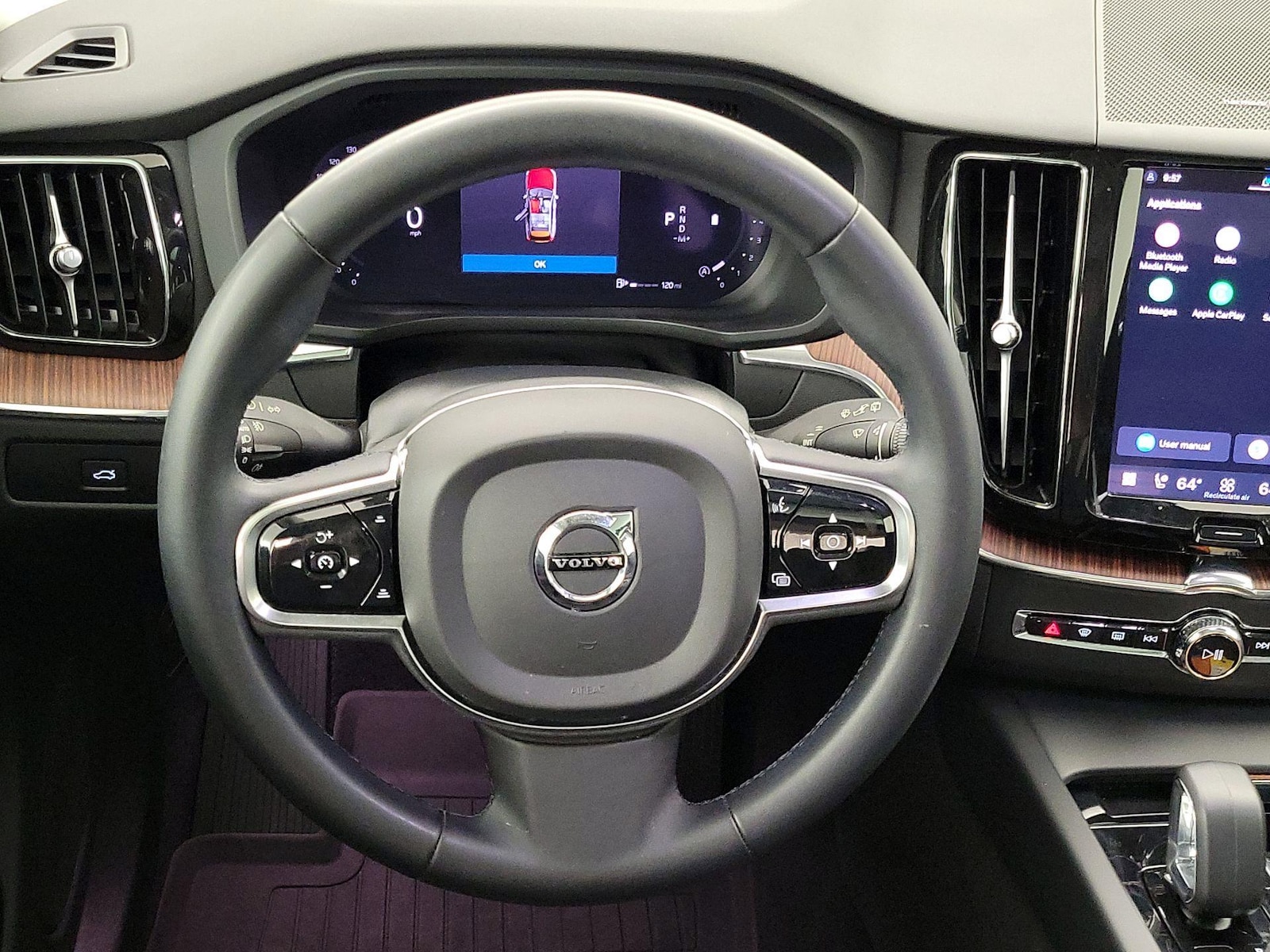 2024 Volvo XC60 Plus - Photo 11