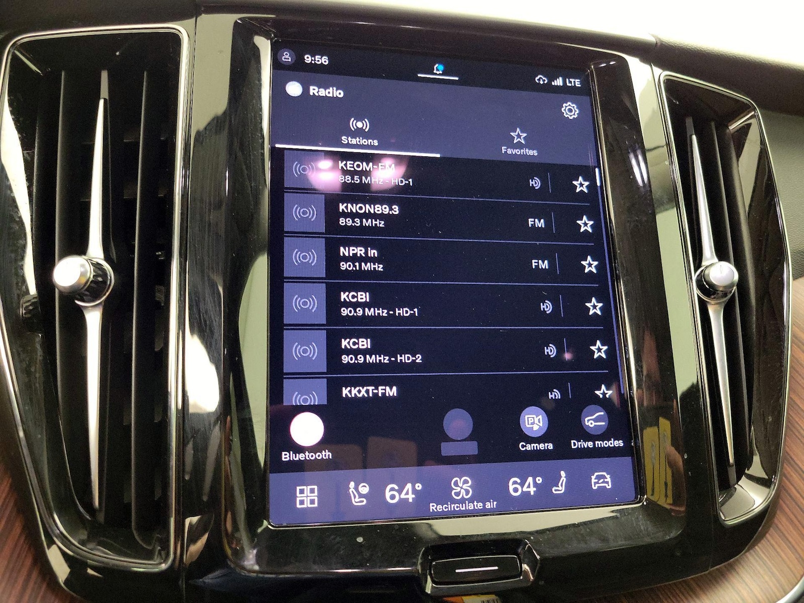 2024 Volvo XC60 Plus - Photo 16