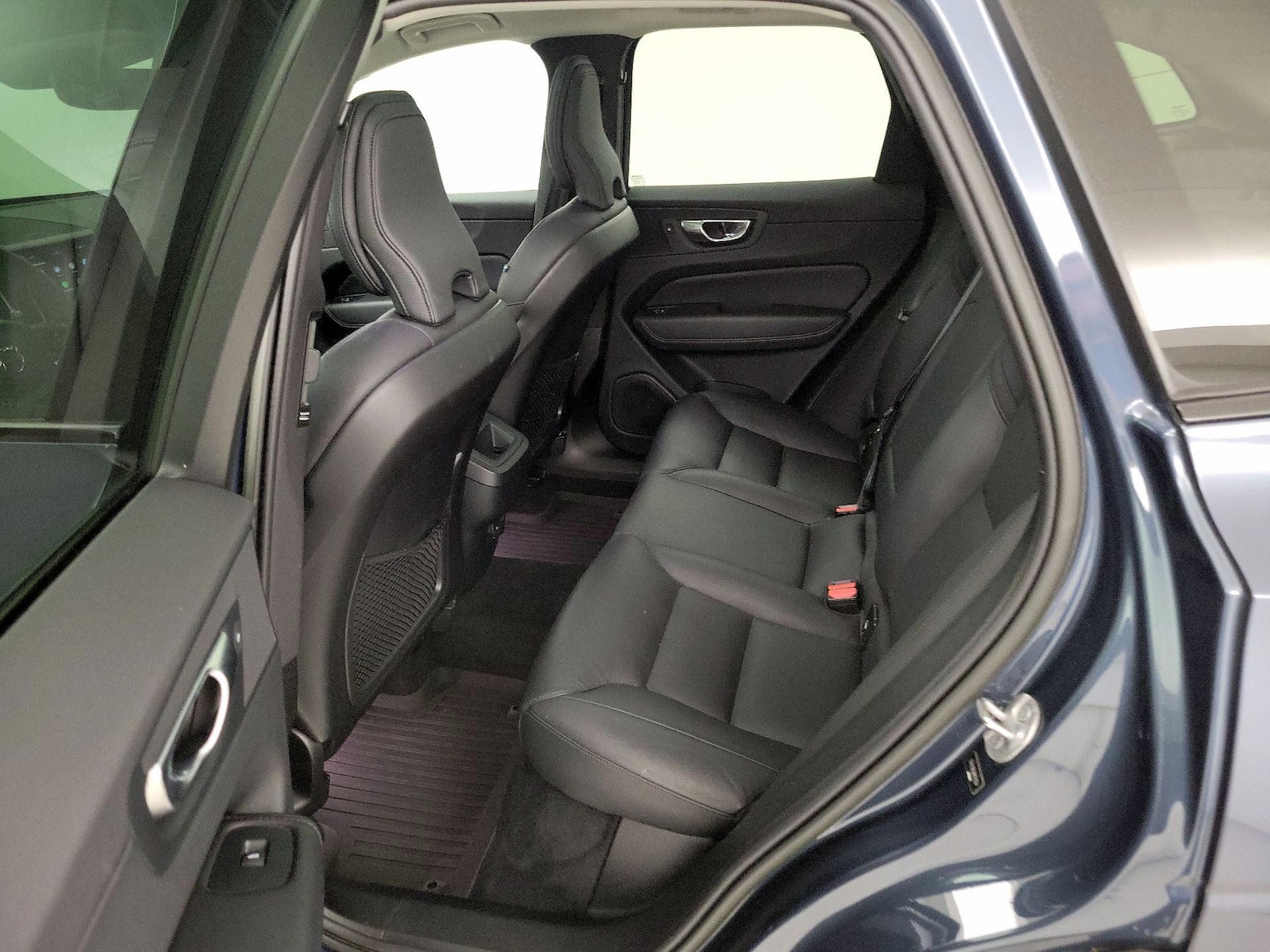 2024 Volvo XC60 Plus - Photo 21