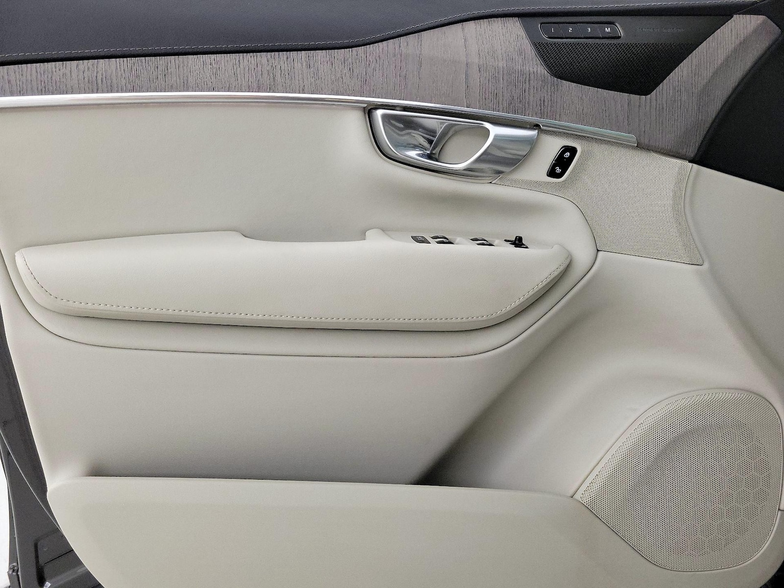 2023 Volvo XC90 Ultimate - Photo 13