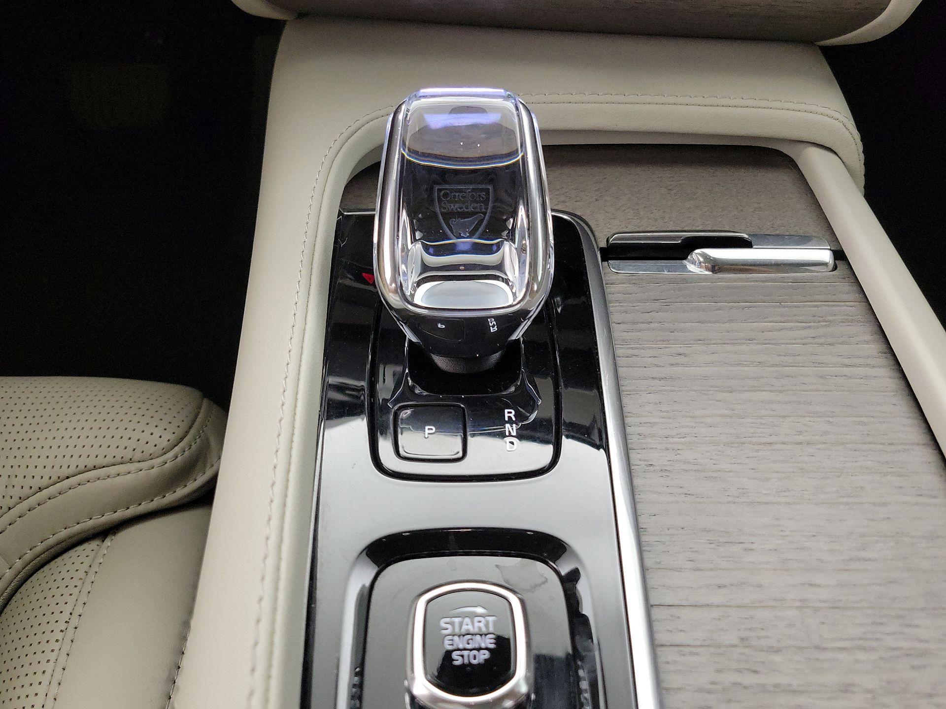 Thumbnail: 2023 Volvo XC90 - 17