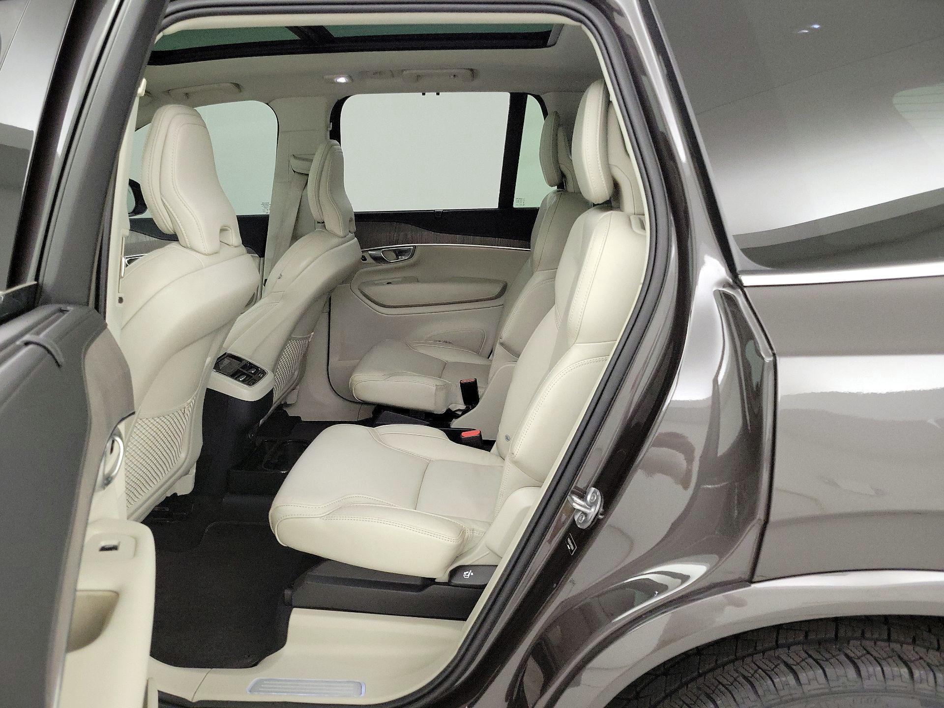 Thumbnail: 2023 Volvo XC90 - 20