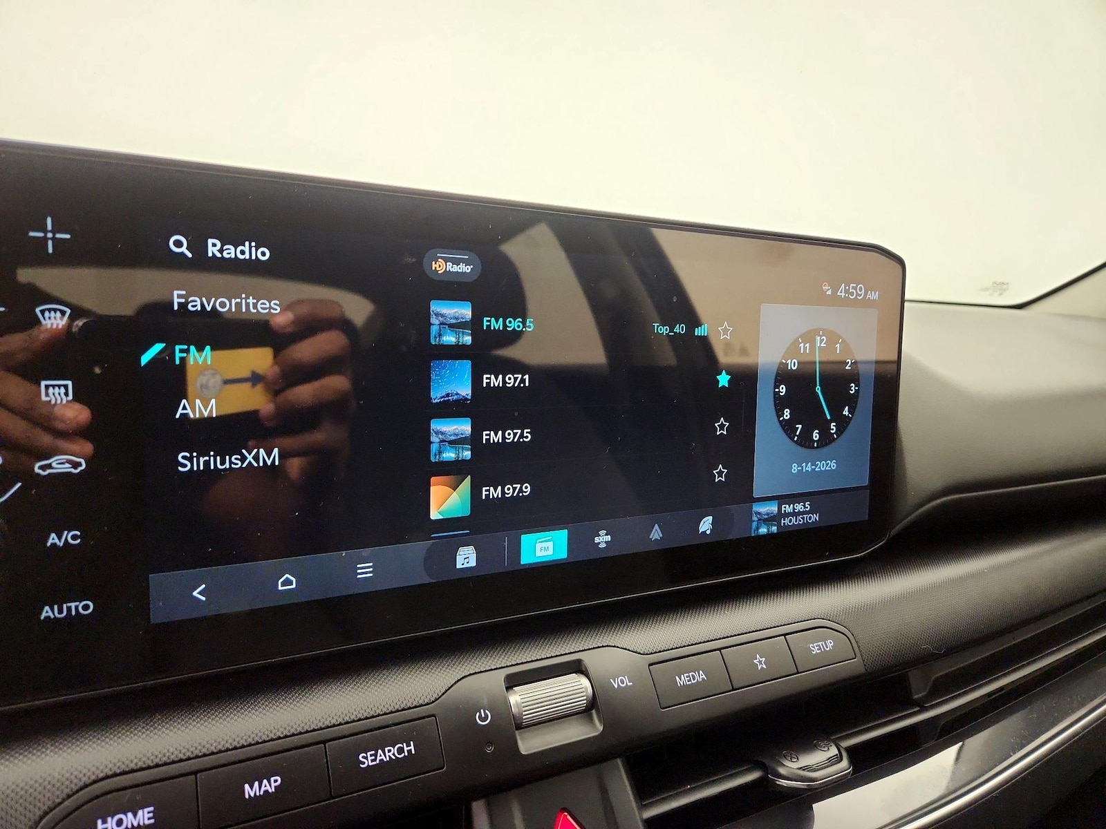 2025 Kia K4 EX - Photo 16