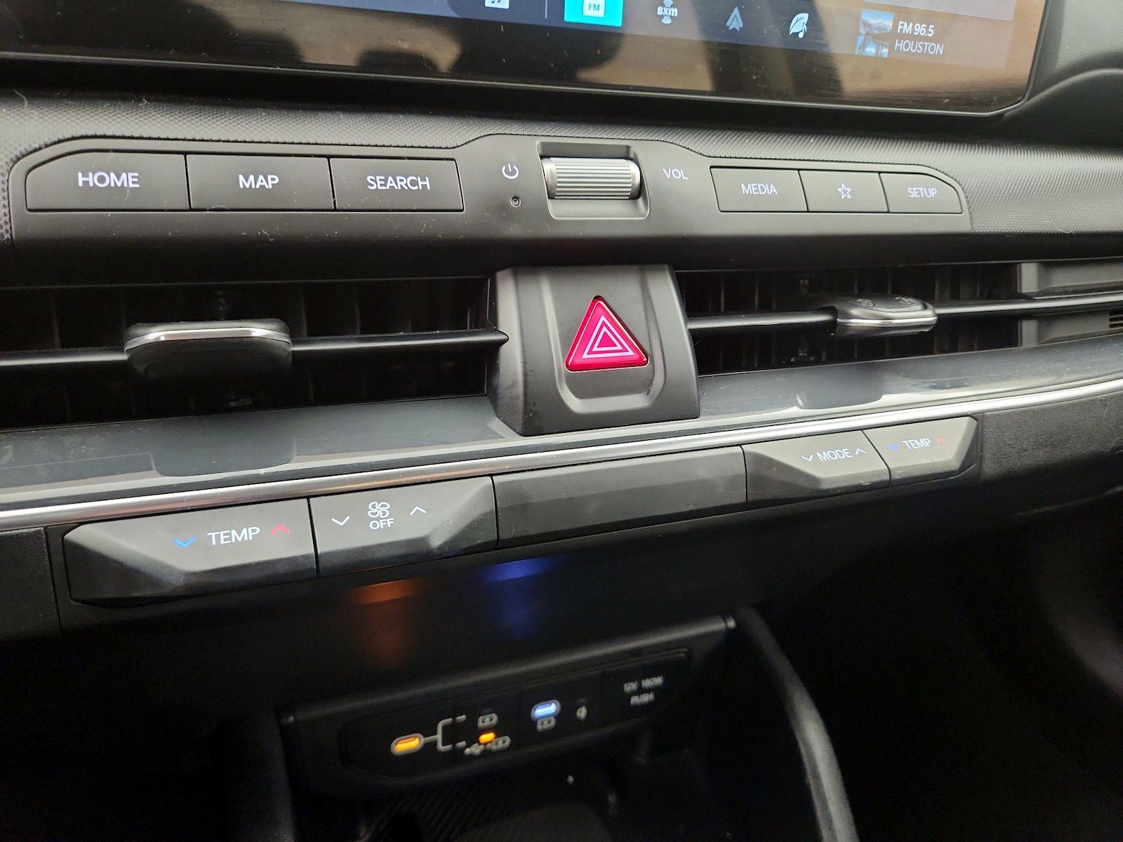2025 Kia K4 EX - Photo 17