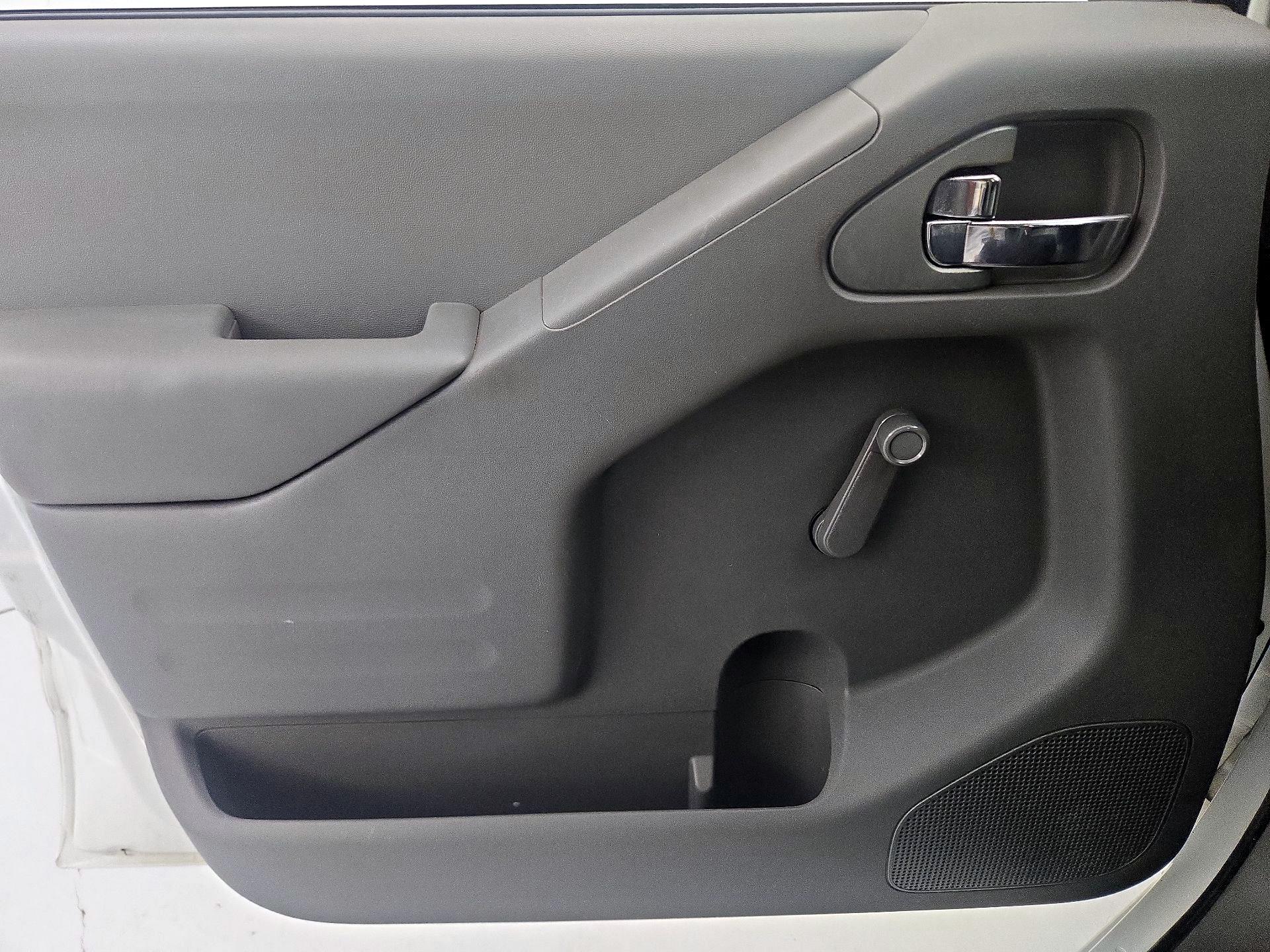 Thumbnail: 2016 Nissan Frontier - 12