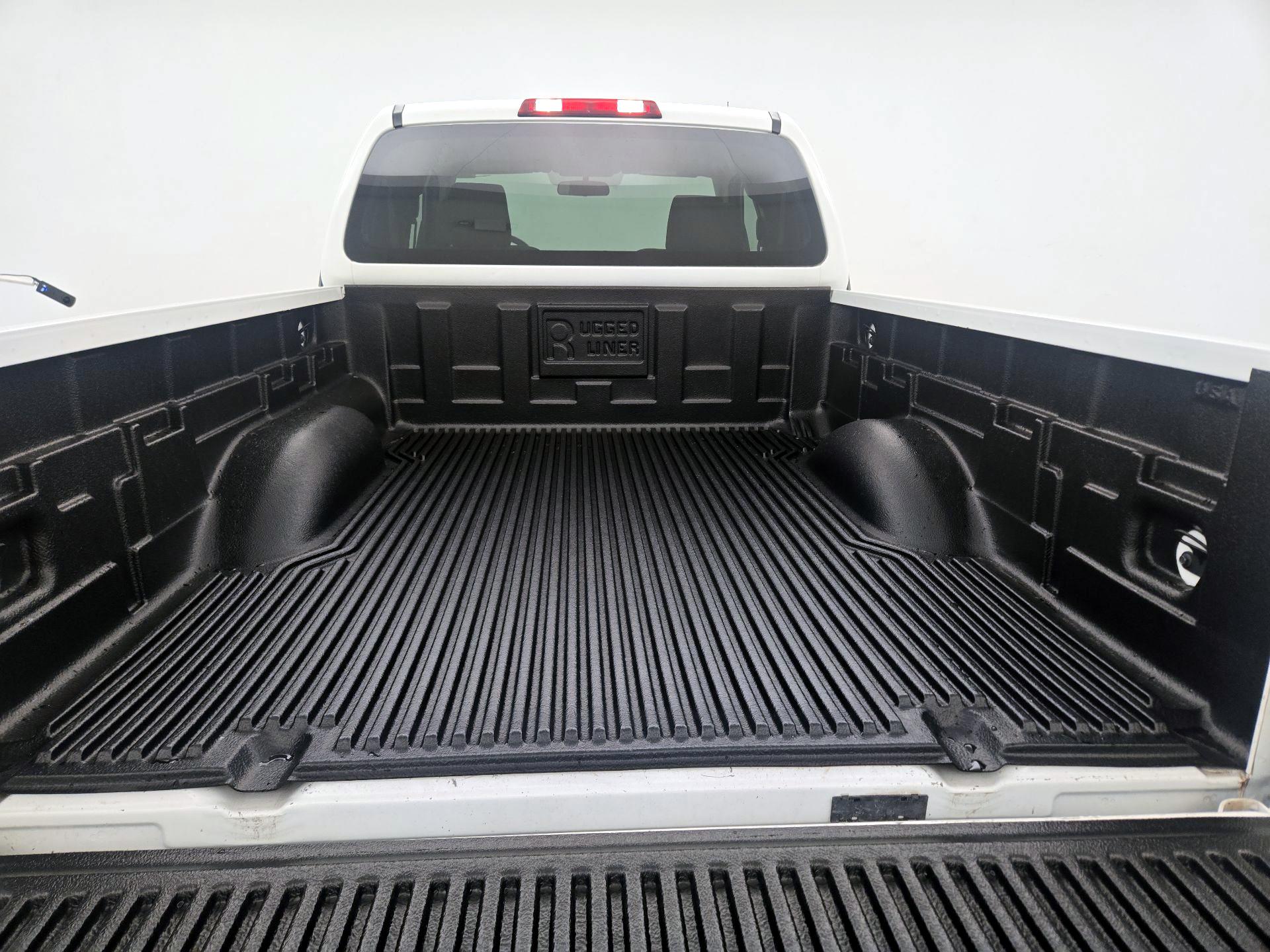 Thumbnail: 2016 Nissan Frontier - 19