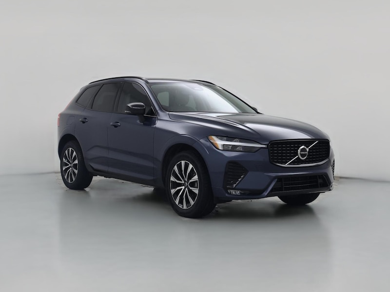 2024 Volvo XC60 B5 Core Dark Theme