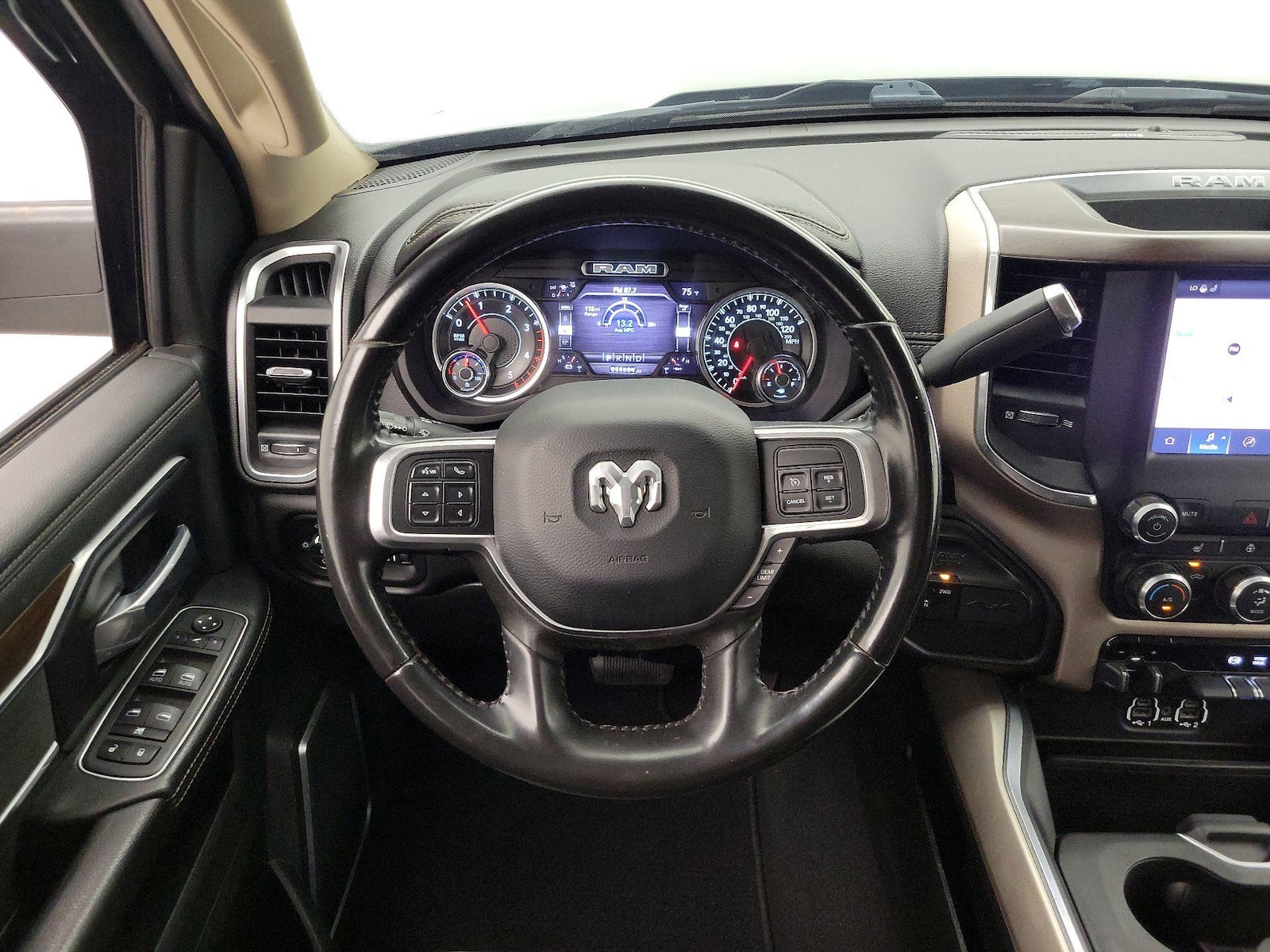 2022 RAM Ram 3500 Pickup Laramie - Photo 11