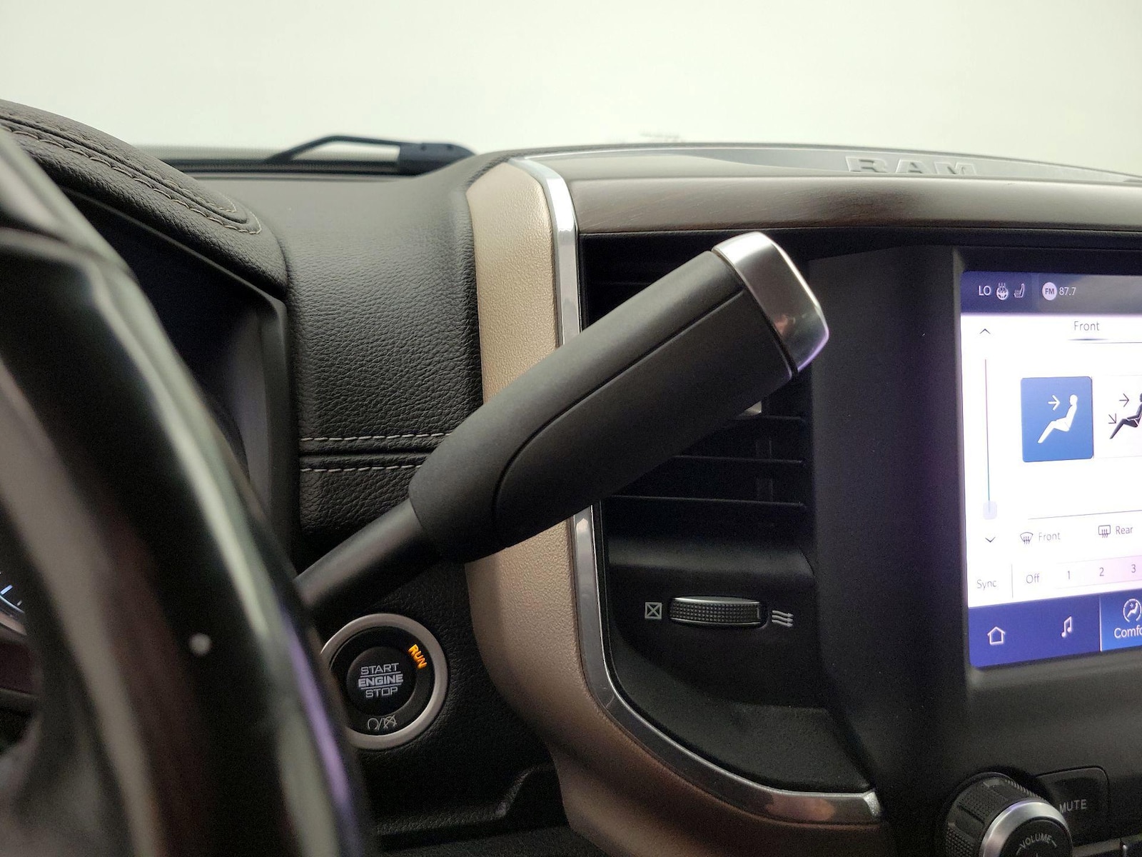 2022 RAM Ram 3500 Pickup Laramie - Photo 18