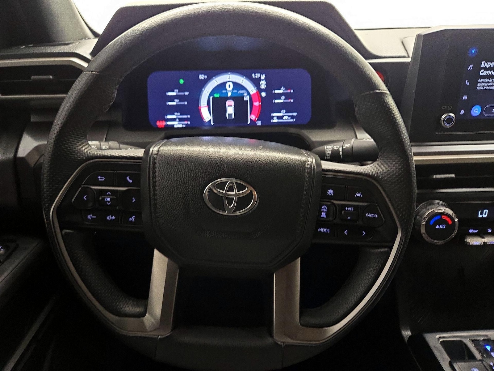 2025 Toyota Tacoma TRD Sport - Photo 11