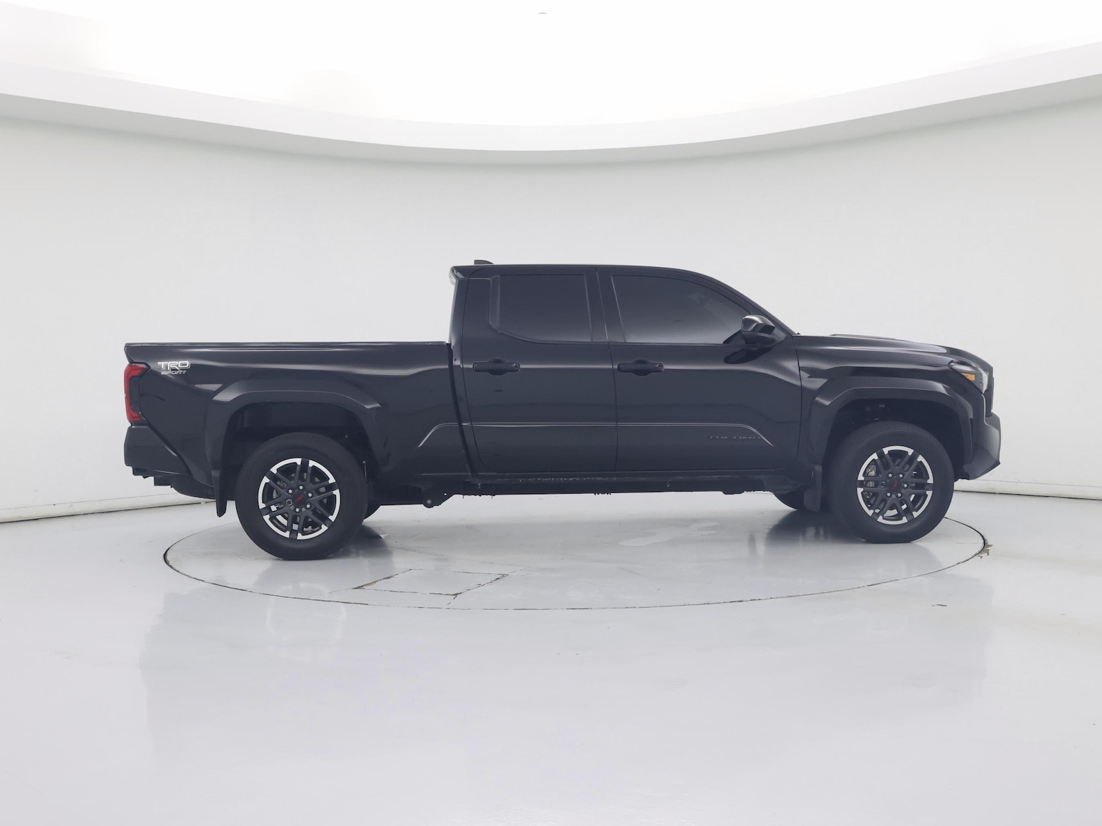 2025 Toyota Tacoma TRD Sport - Photo 8