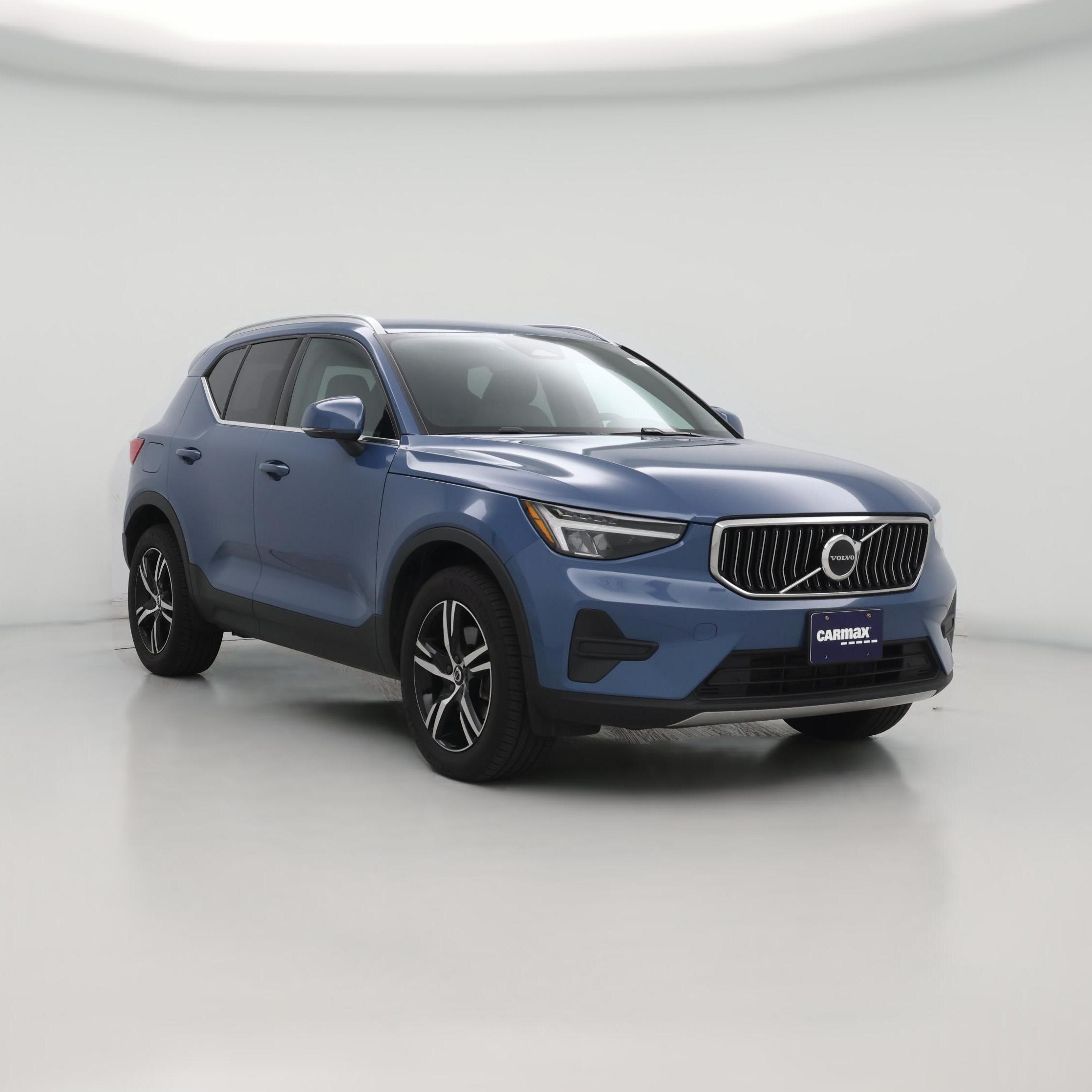 Thumbnail: 2025 Volvo XC40 - 1