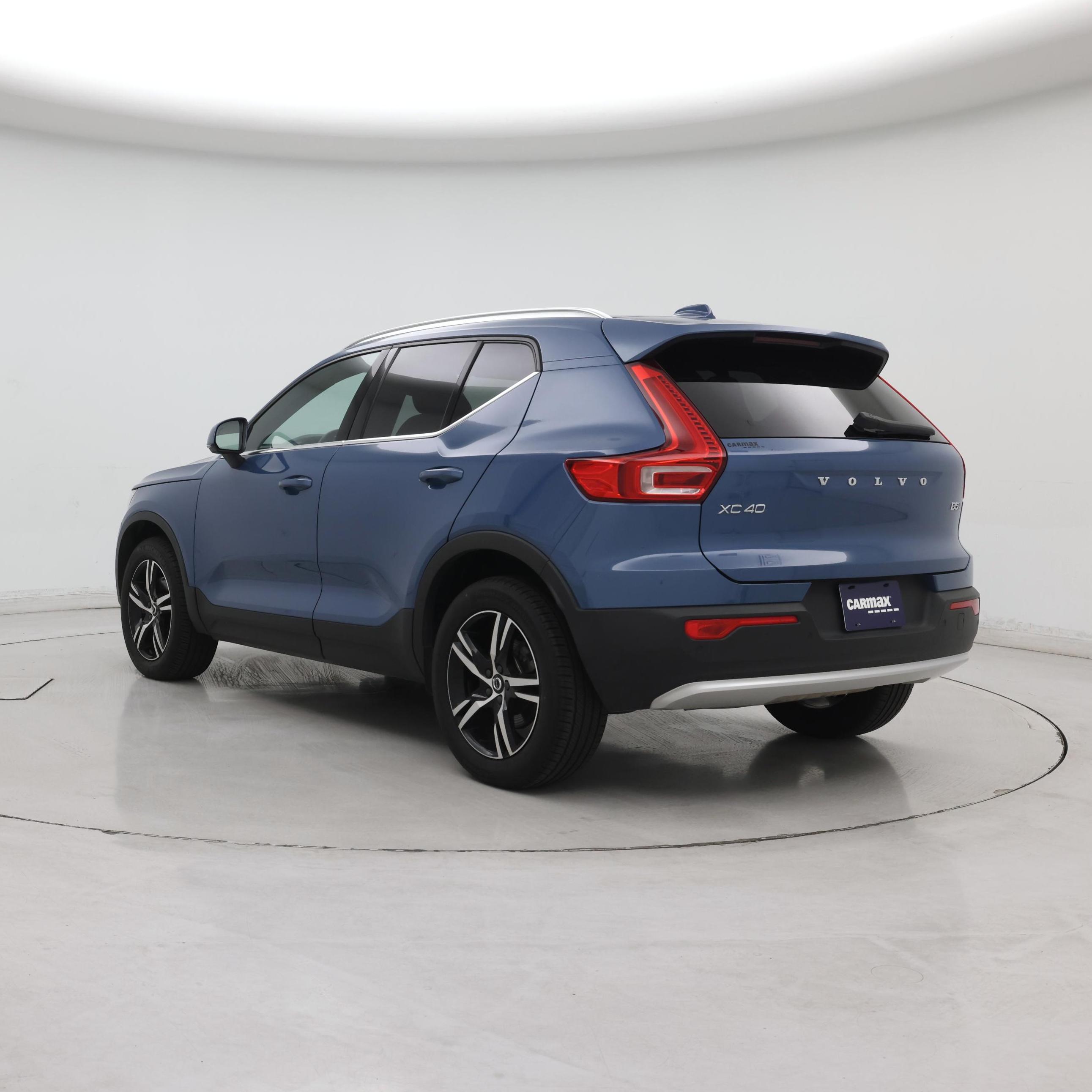 Thumbnail: 2025 Volvo XC40 - 2