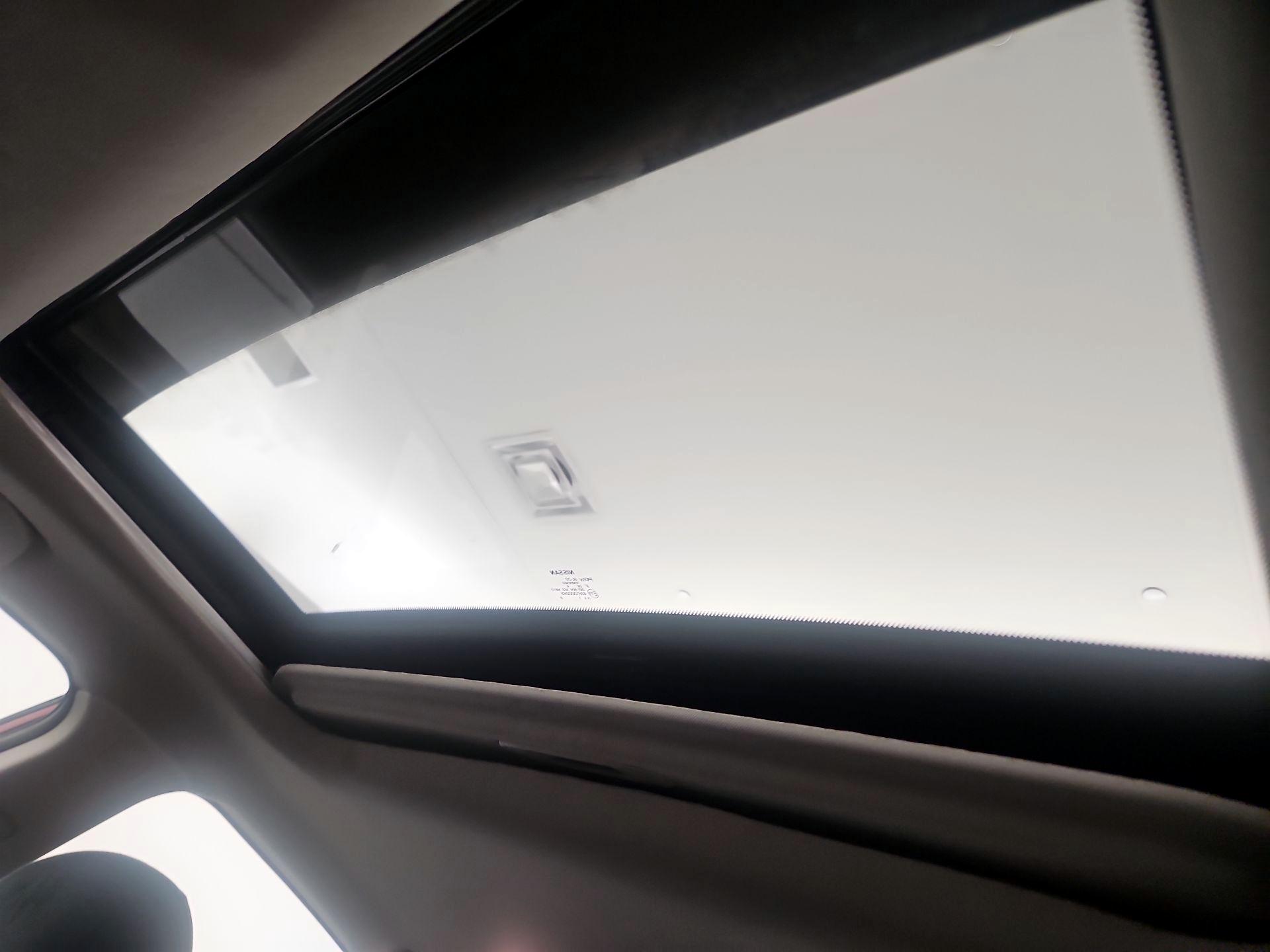 Thumbnail: 2015 Nissan Altima - 20