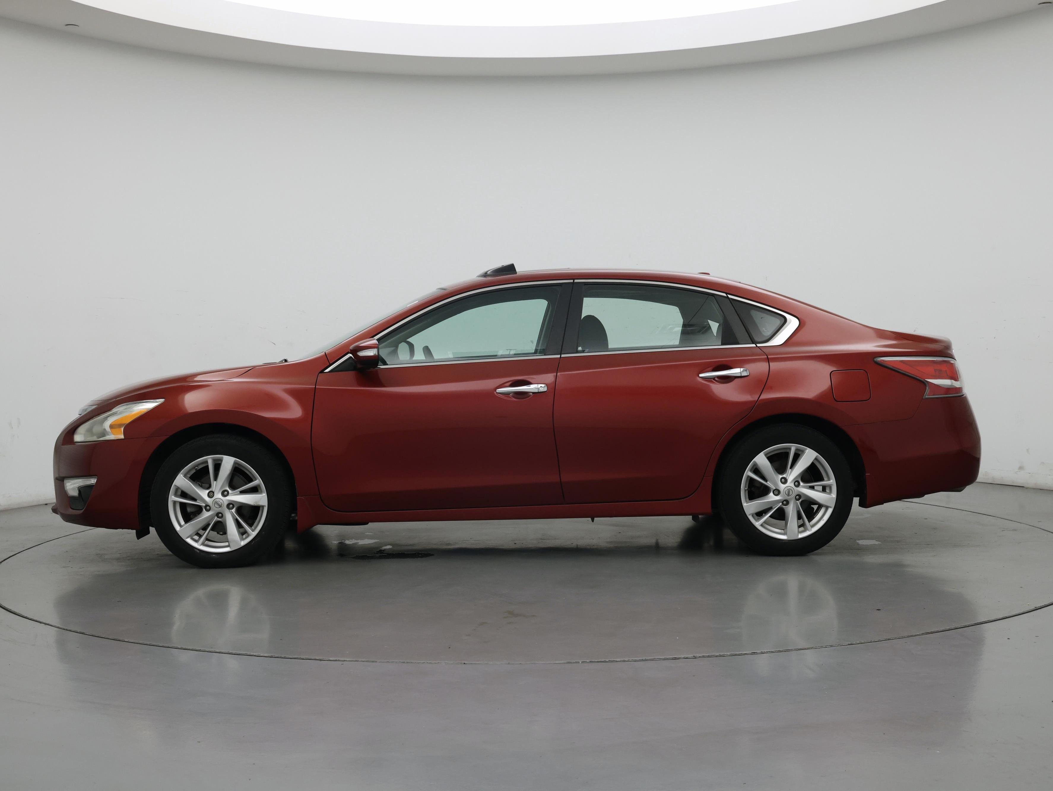 Thumbnail: 2015 Nissan Altima - 3