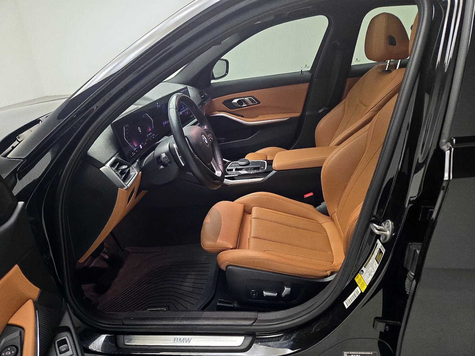 2023 BMW 3 Series 330i - Photo 10