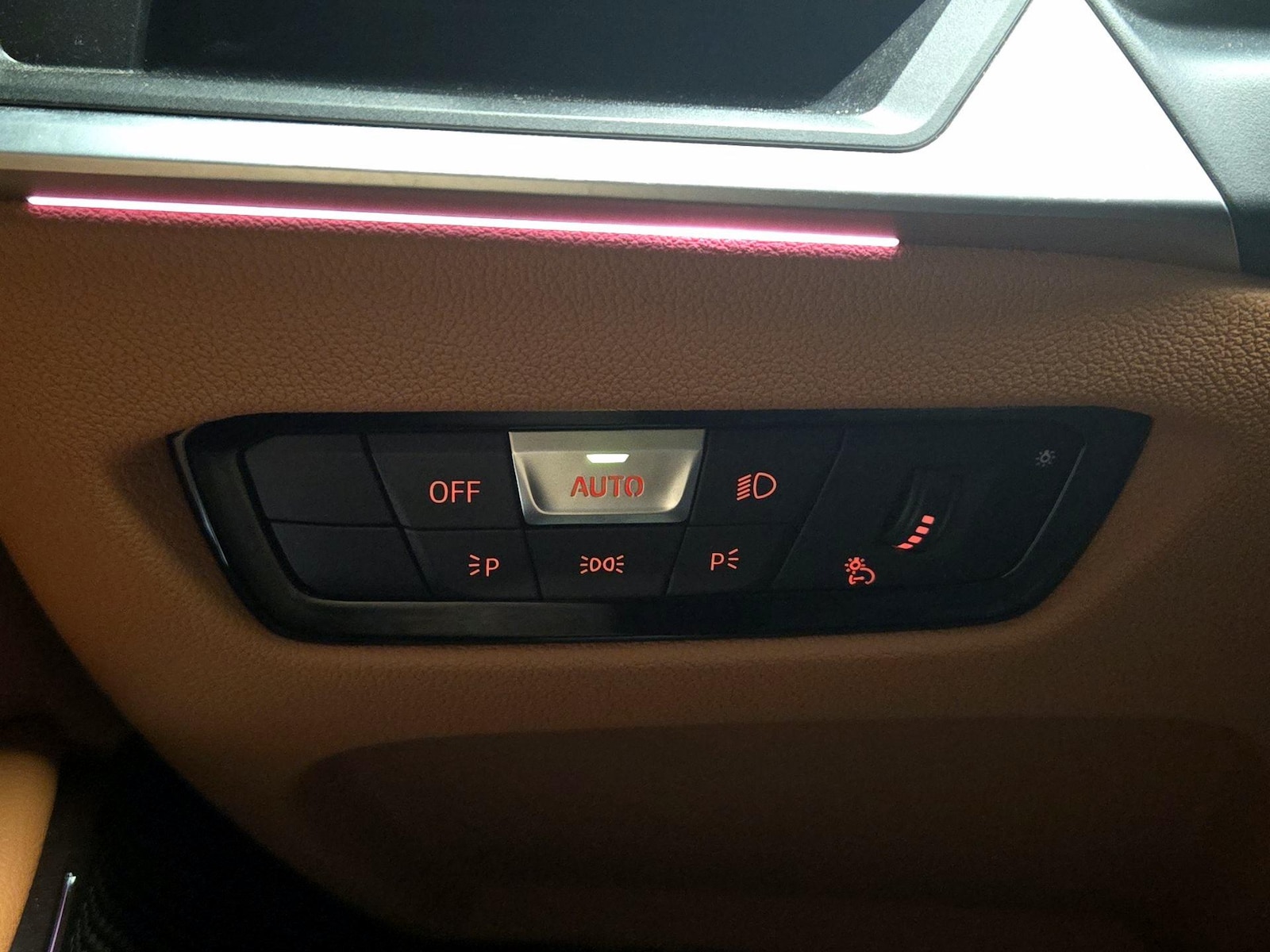 2023 BMW 3 Series 330i - Photo 12