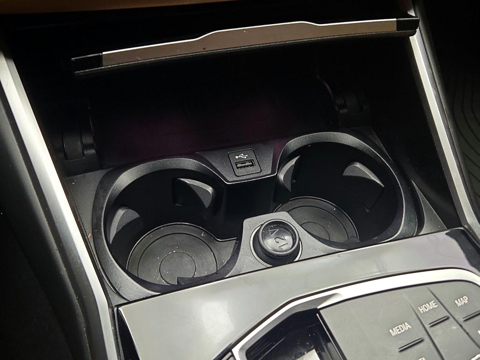 2023 BMW 3 Series 330i - Photo 18