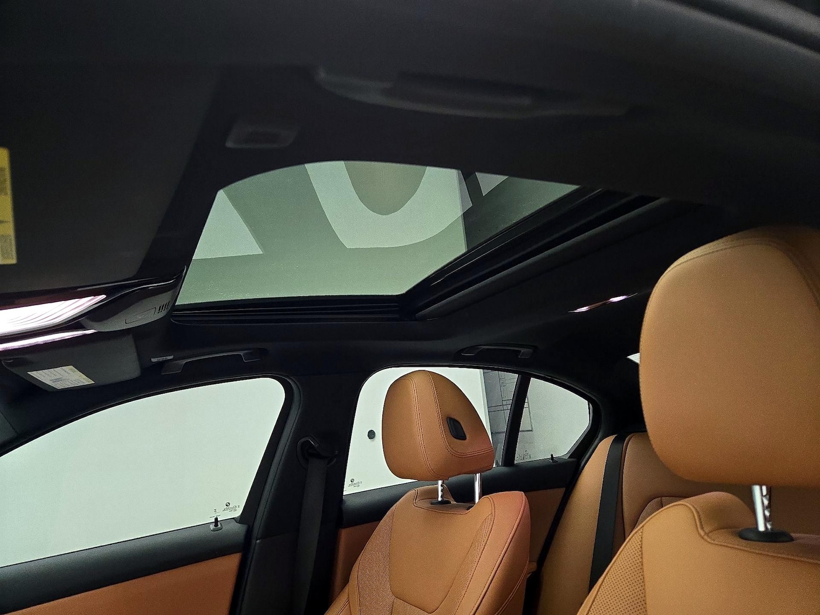 2023 BMW 3 Series 330i - Photo 19