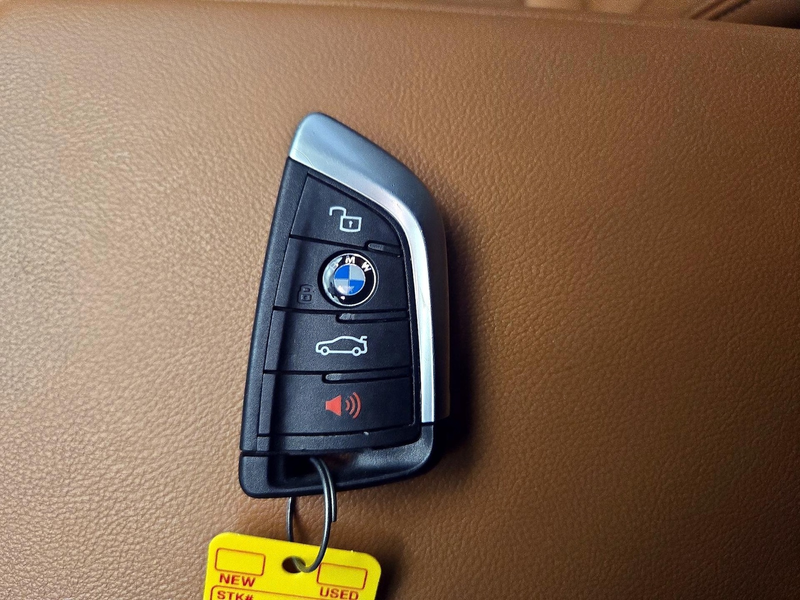 2023 BMW 3 Series 330i - Photo 23