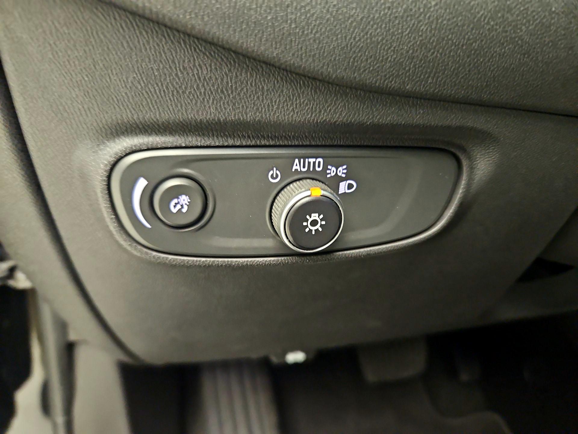 Thumbnail: 2024 Chevrolet Equinox - 13