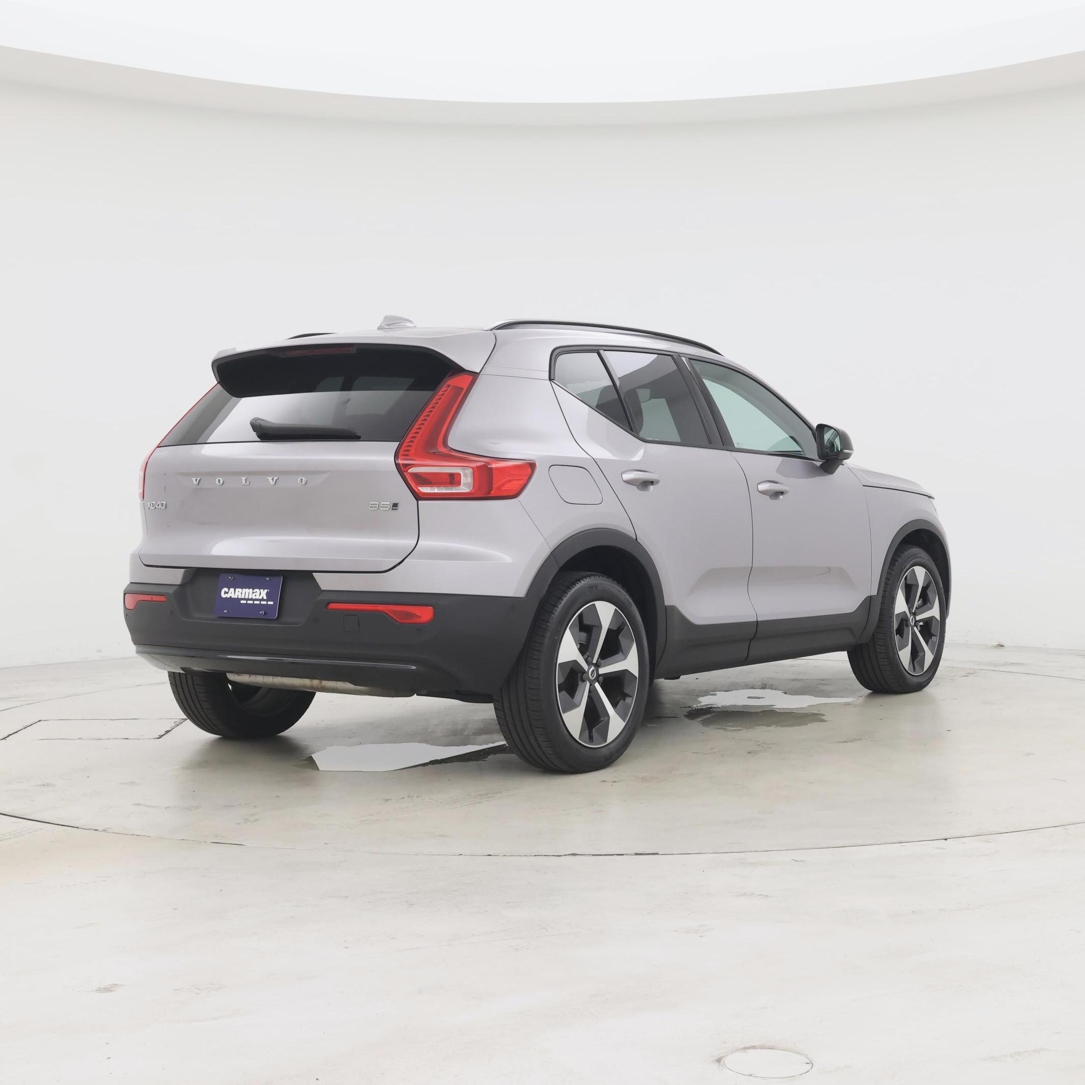 Thumbnail: 2026 Volvo XC40 - 8