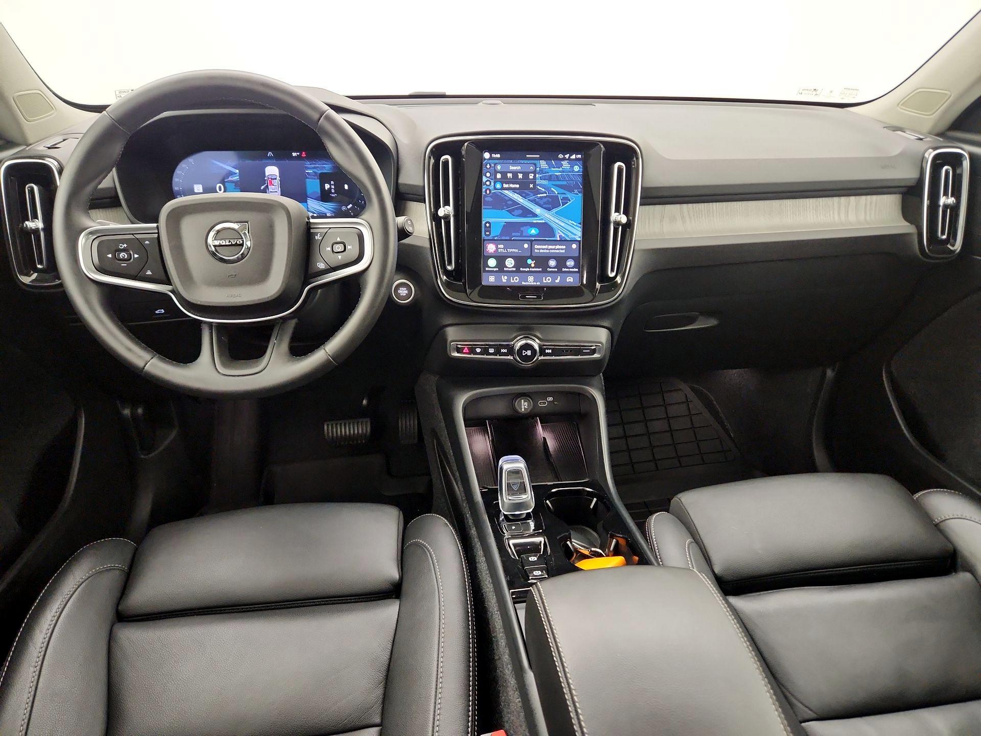 Thumbnail: 2026 Volvo XC40 - 9