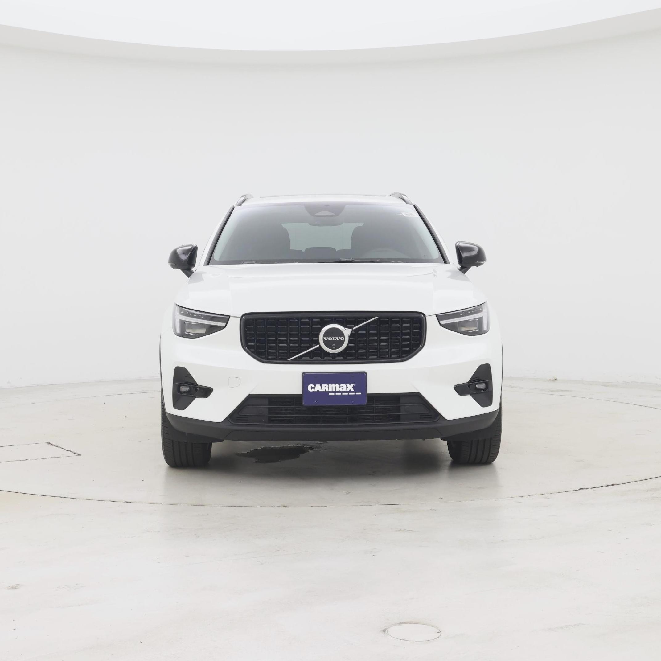 Thumbnail: 2026 Volvo XC40 - 5