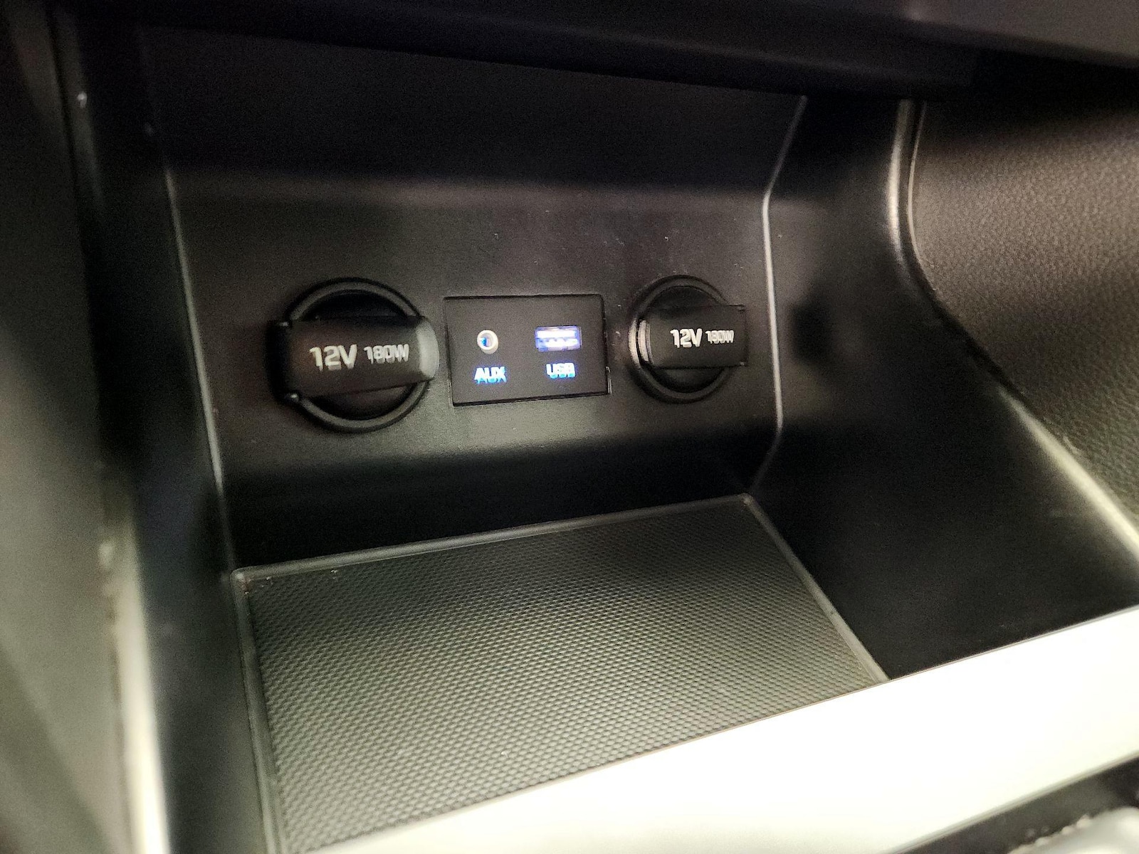 2019 Hyundai Elantra SE - Photo 19