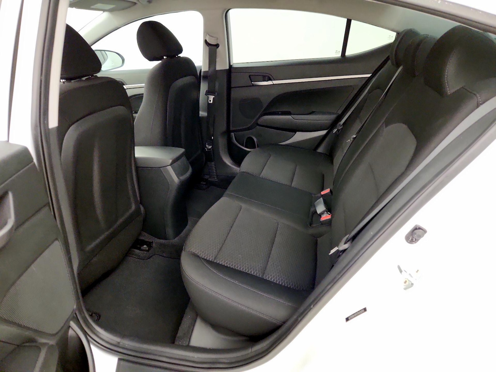 2019 Hyundai Elantra SE - Photo 20