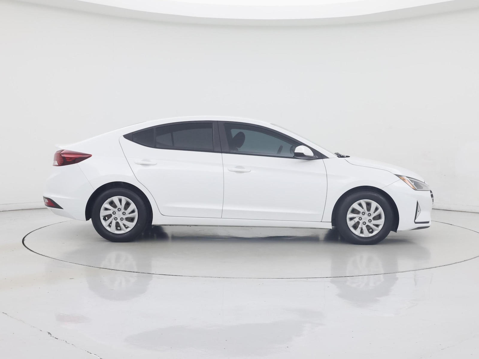 2019 Hyundai Elantra SE - Photo 8