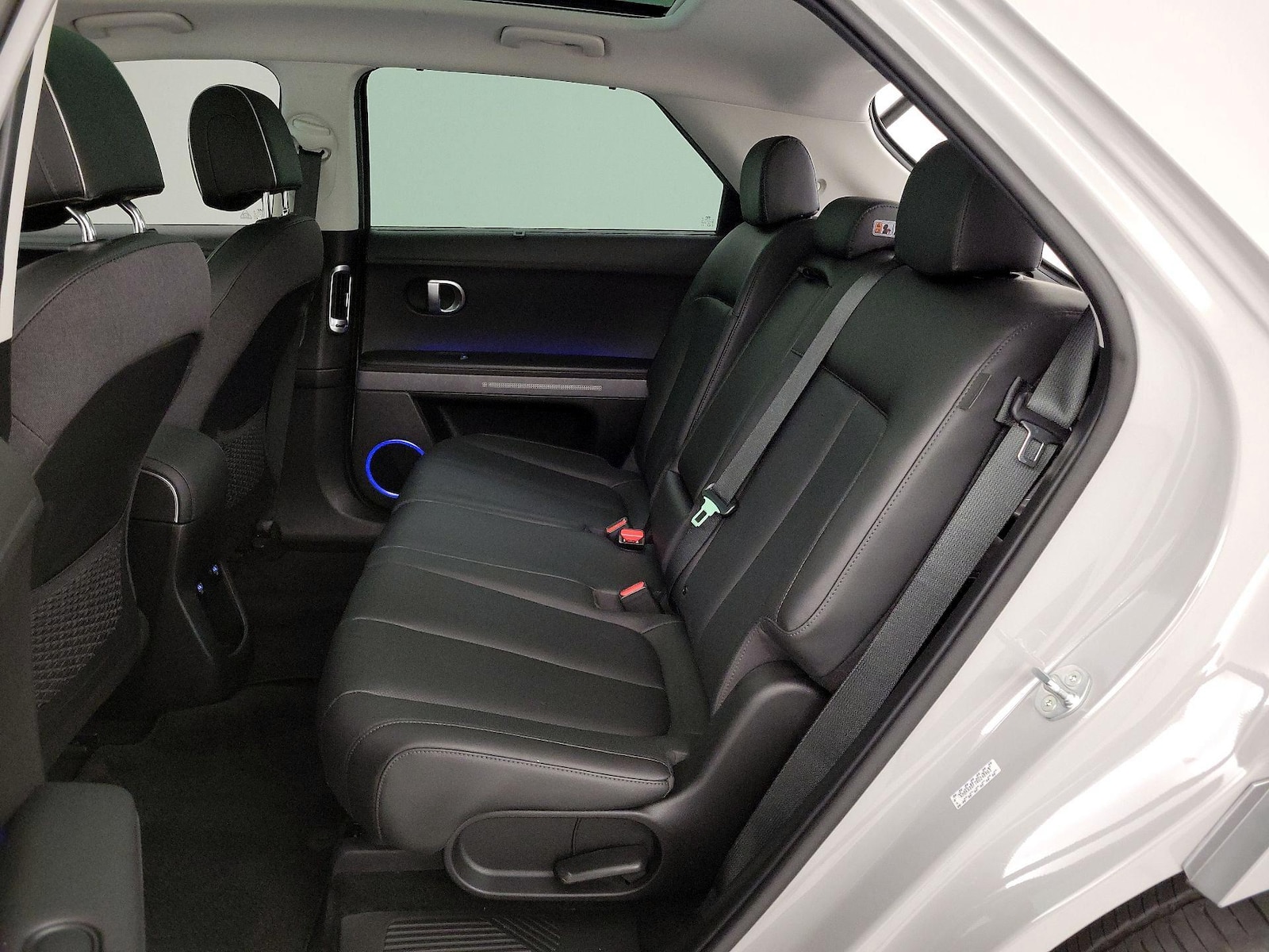 2024 Hyundai IONIQ 5 Limited - Photo 21