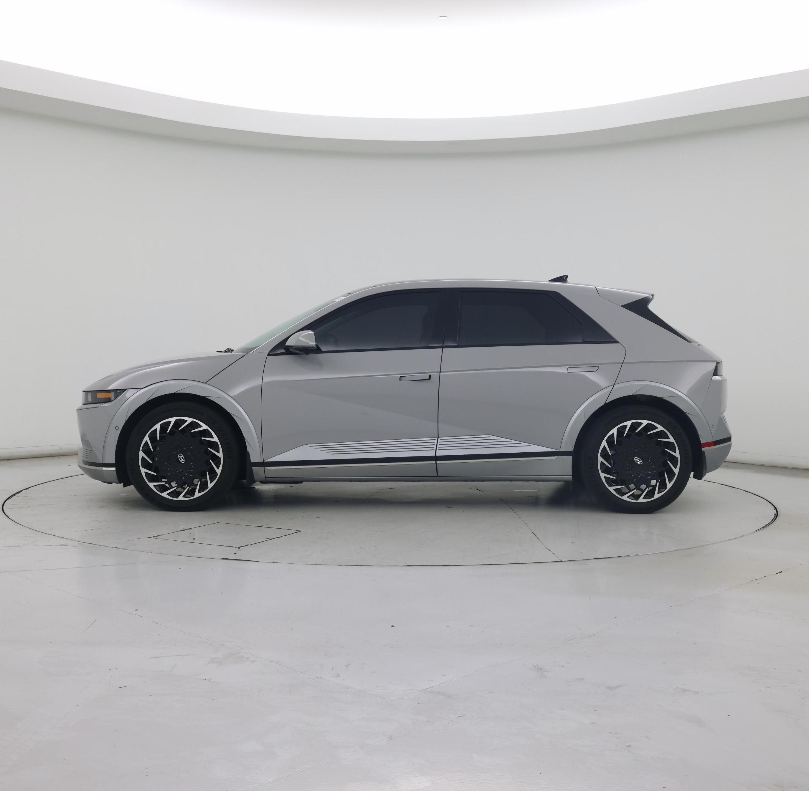 Thumbnail: 2024 Hyundai Ioniq 5 - 3