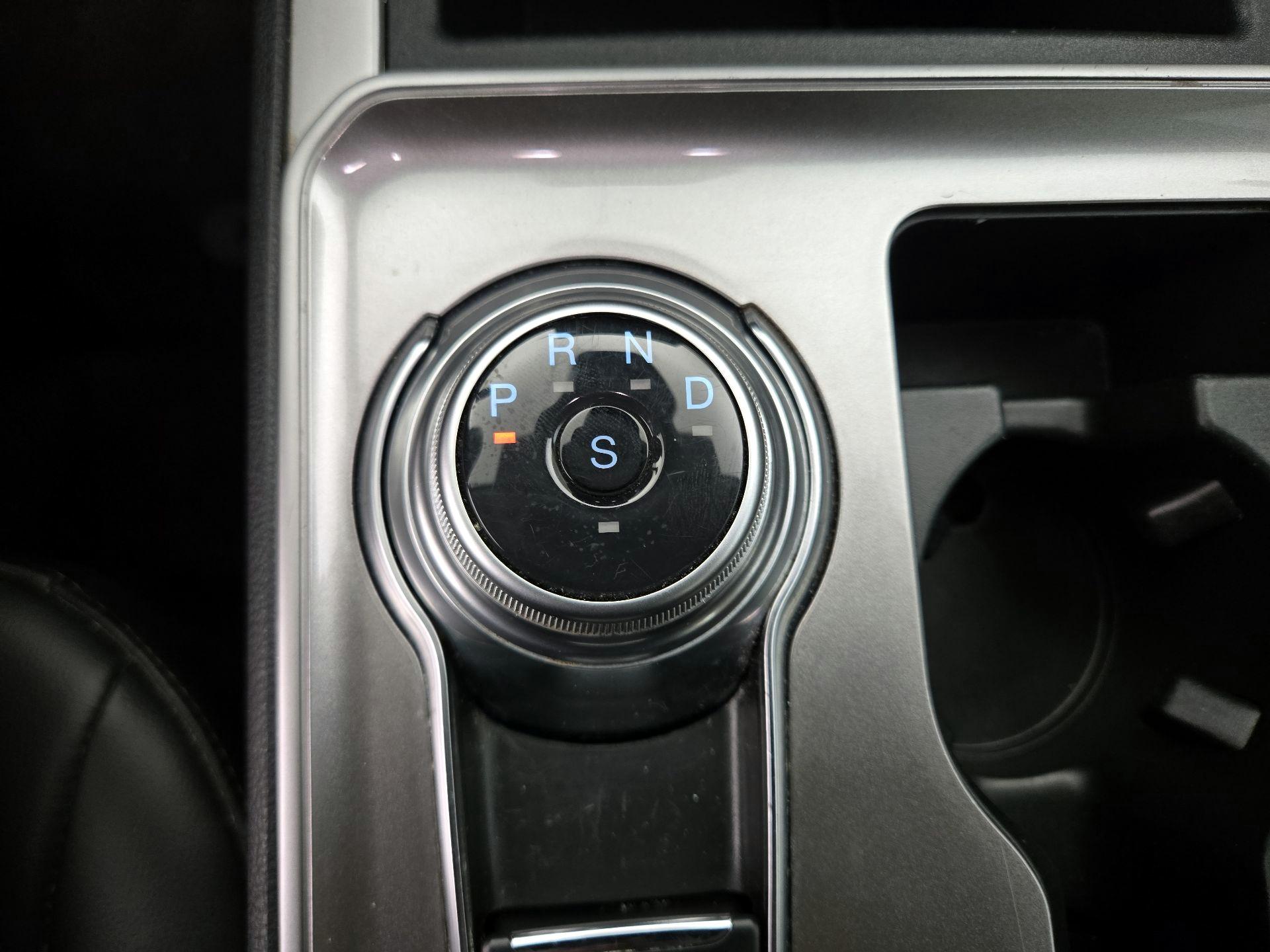 Thumbnail: 2024 Ford Edge - 17
