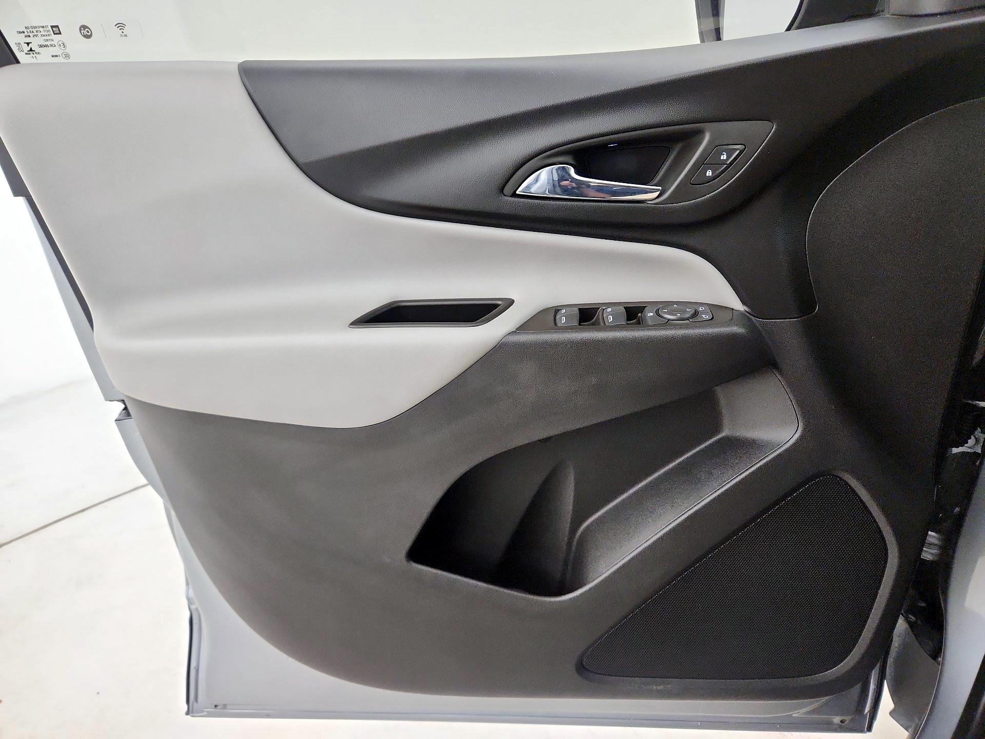 Thumbnail: 2023 Chevrolet Equinox - 12