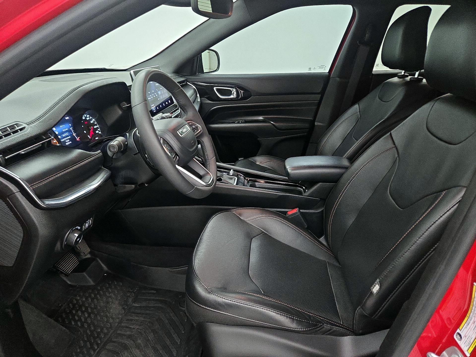 Thumbnail: 2023 Jeep Compass - 11