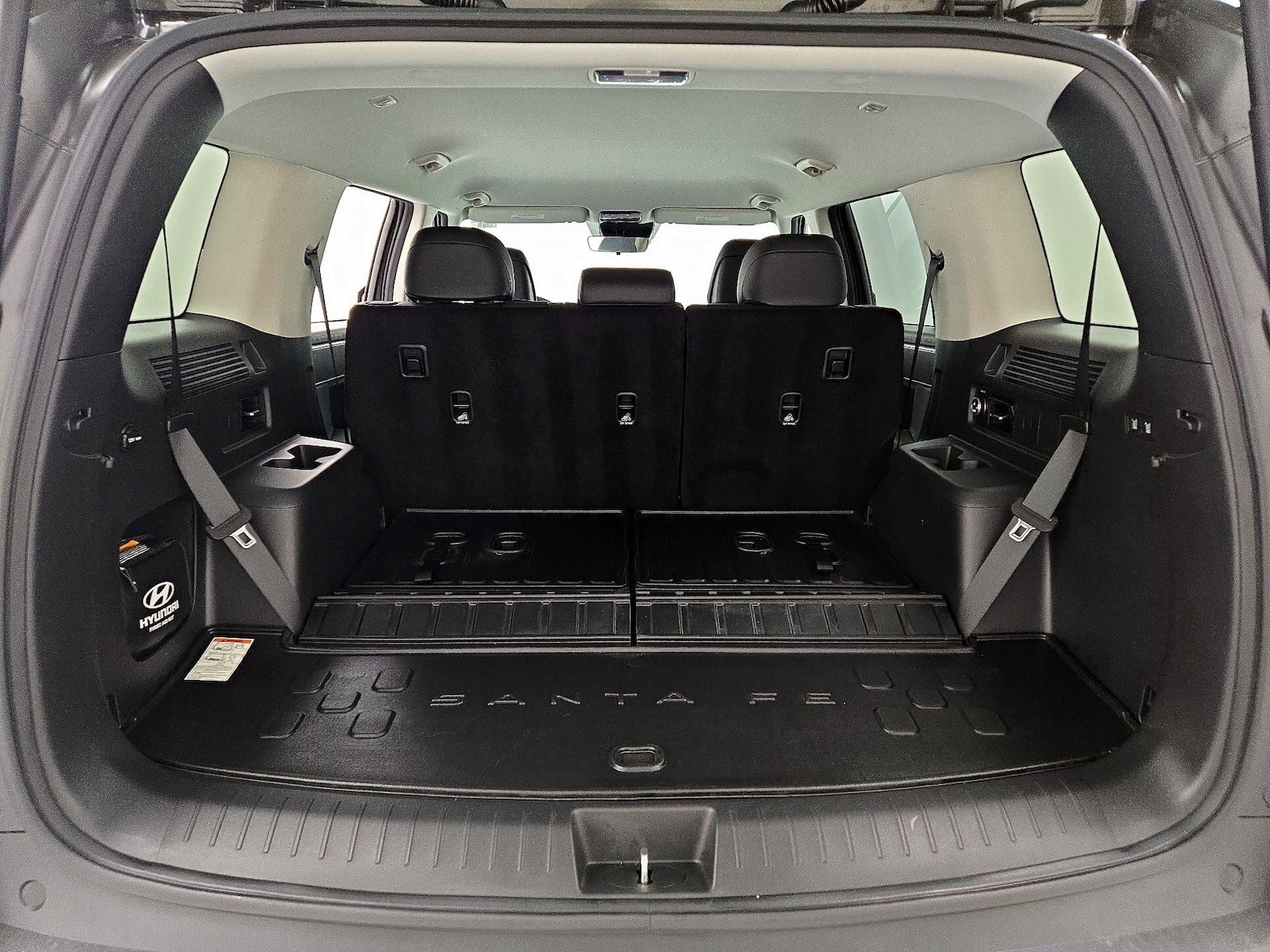2025 Hyundai Santa Fe SEL - Photo 23