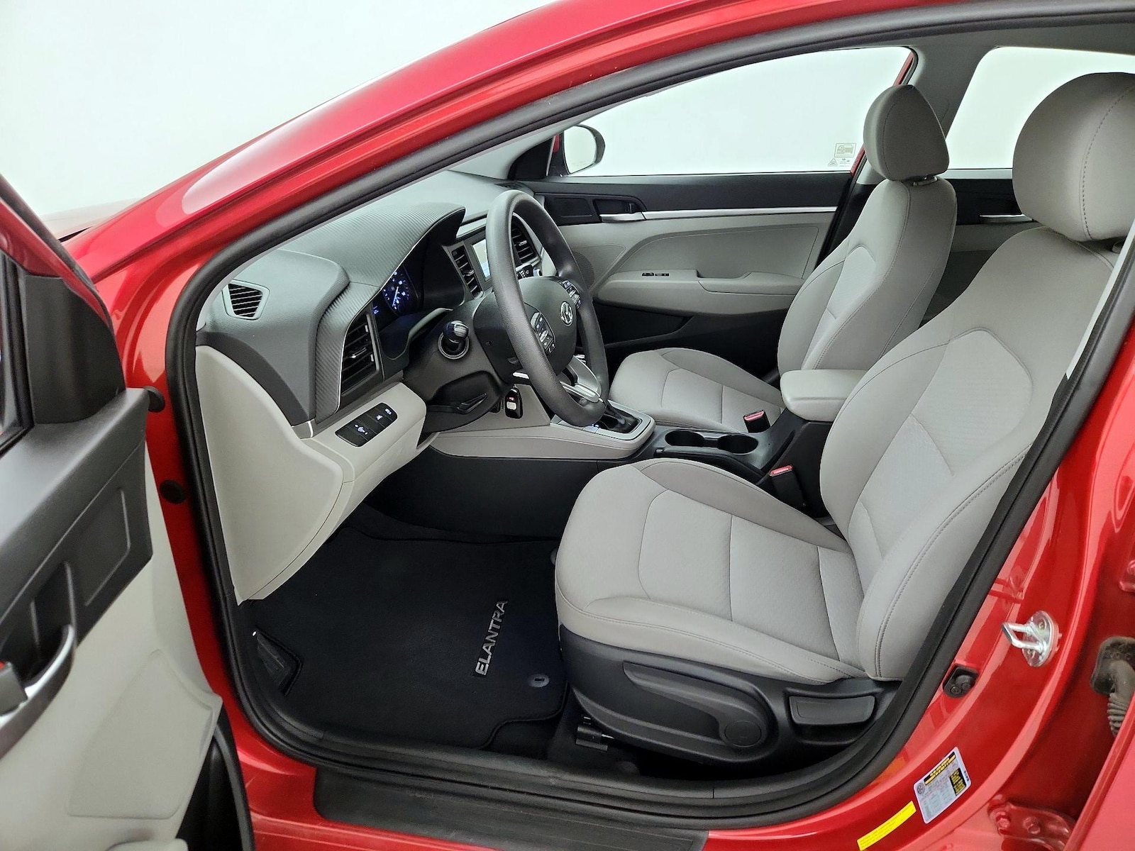 2020 Hyundai Elantra SE - Photo 10