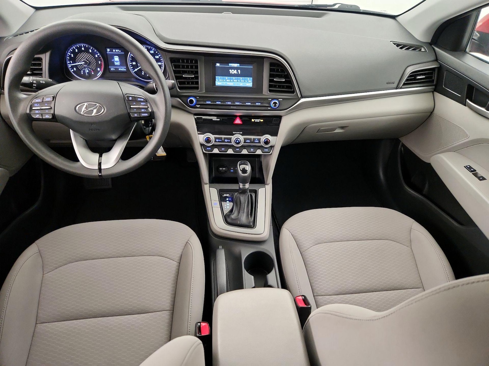 2020 Hyundai Elantra SE - Photo 8