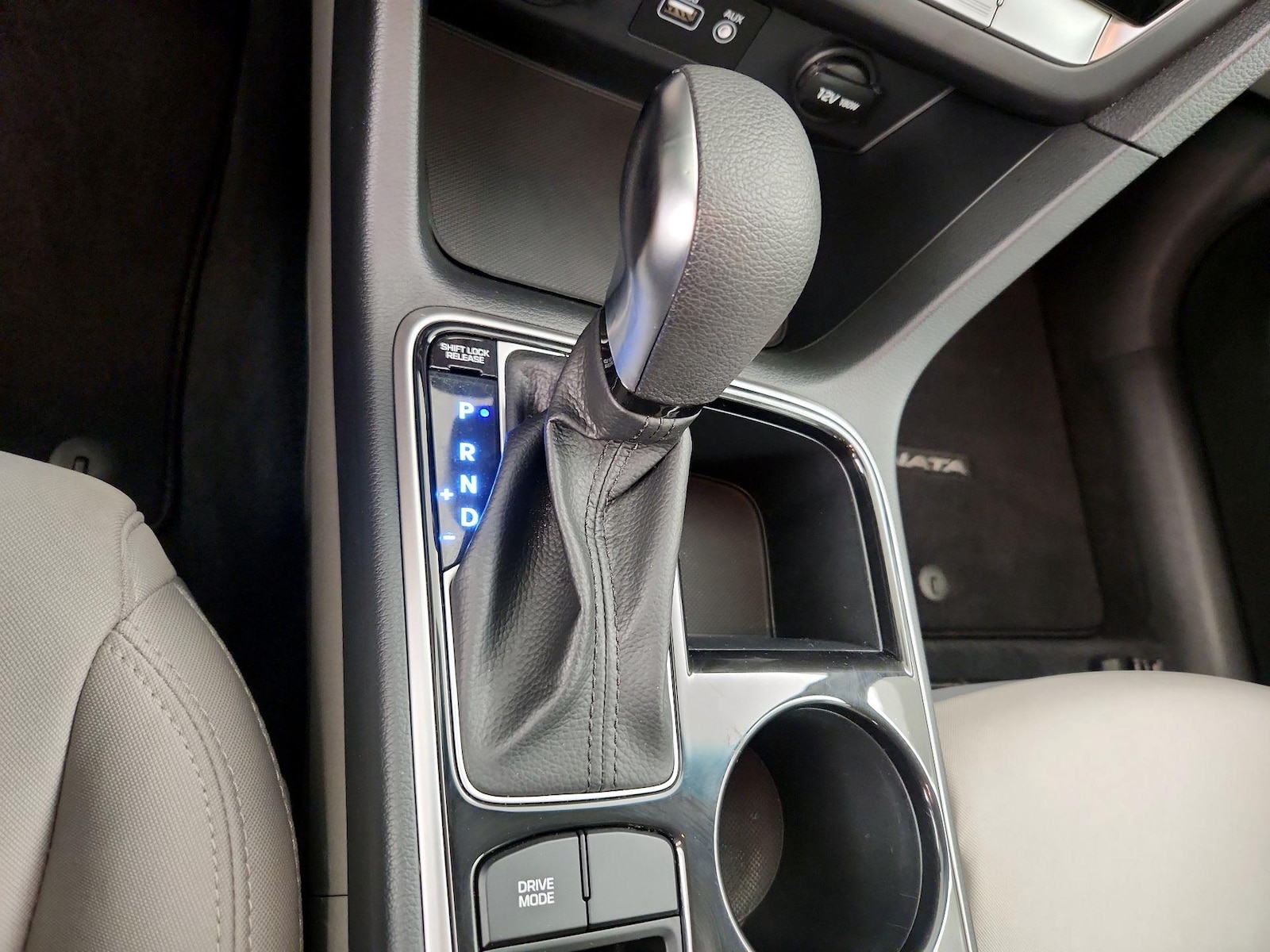 2019 Hyundai Sonata Eco - Photo 18