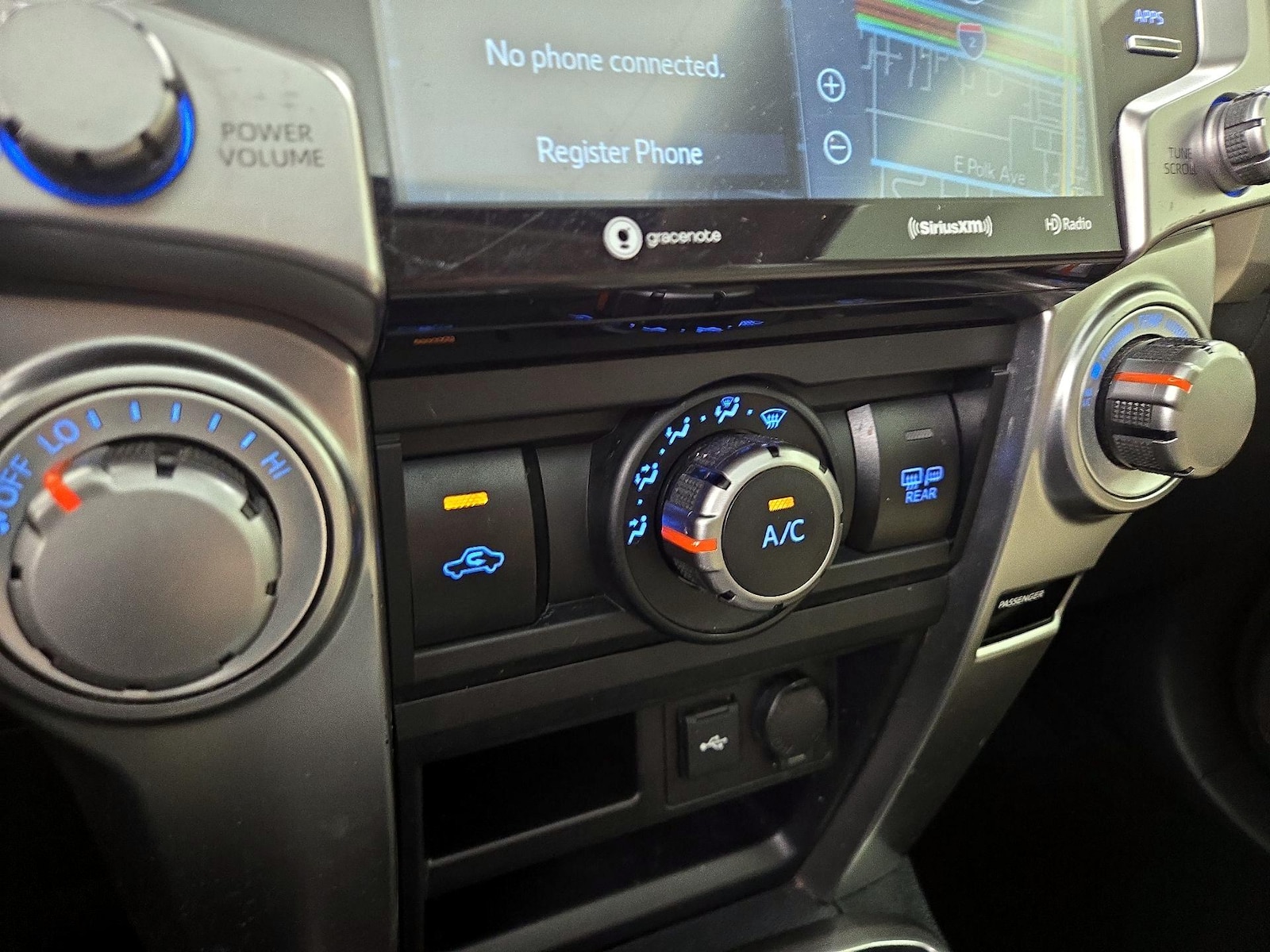 2024 Toyota 4Runner SR5 Premium - Photo 18