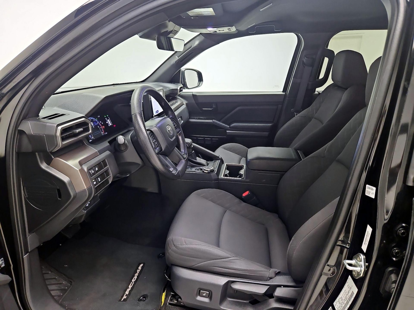 2024 Toyota Tacoma SR5 - Photo 12