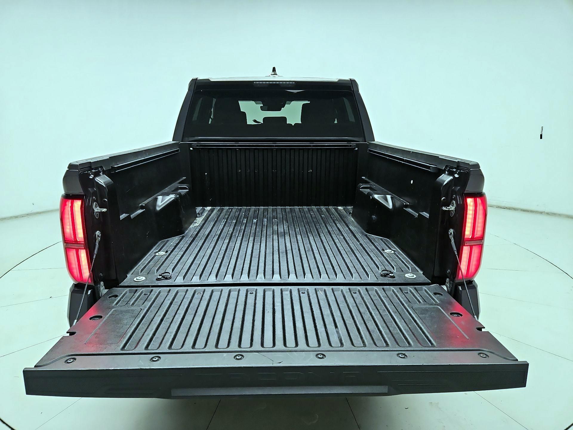 Thumbnail: 2024 Toyota Tacoma - 18